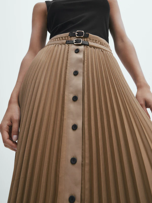 Pleated skirt with waistband and leather detail · Ochre · Smart ...