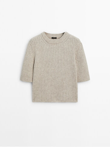 Short sleeve ribbed knit sweater