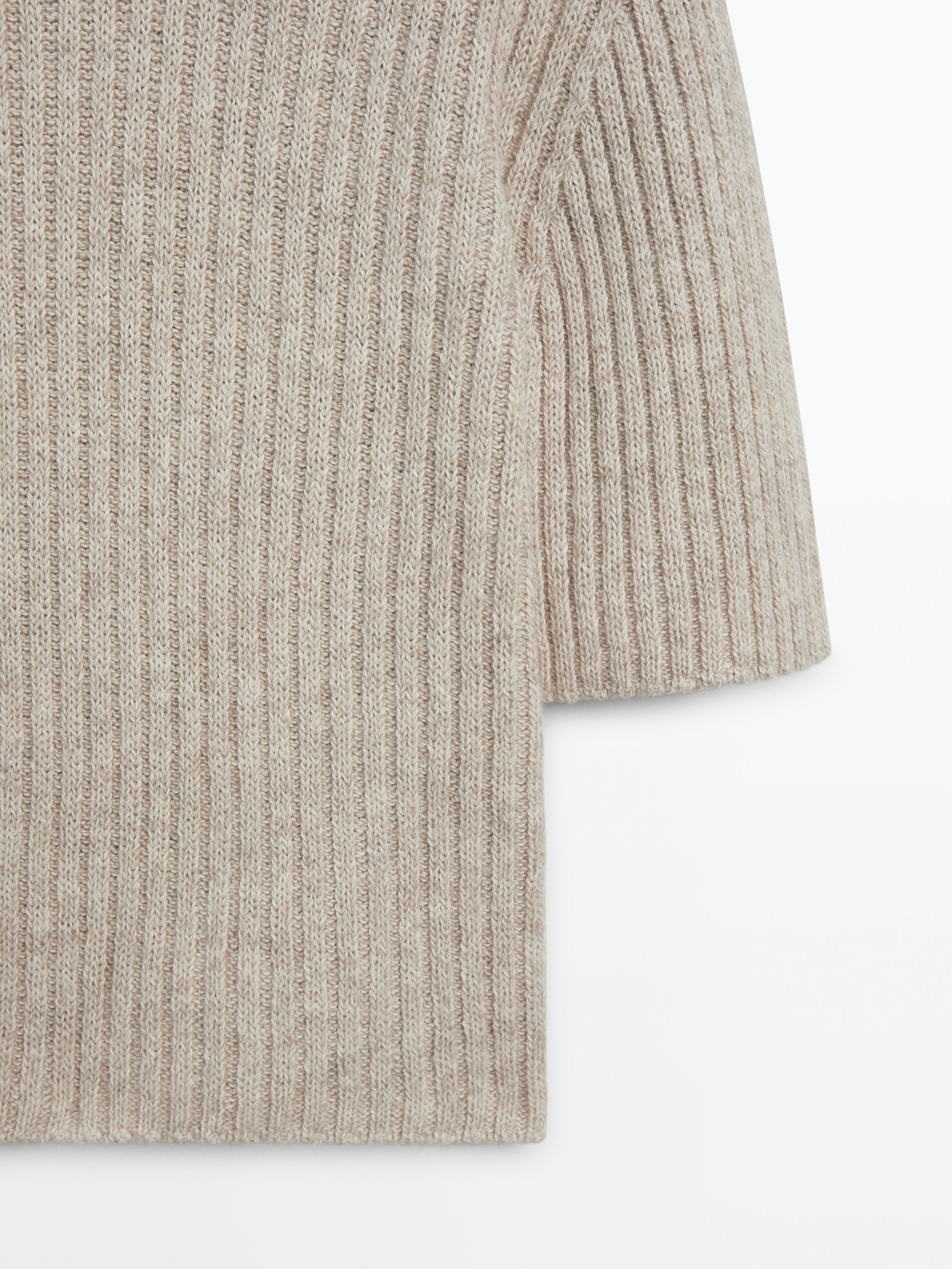 Short sleeve ribbed knit sweater