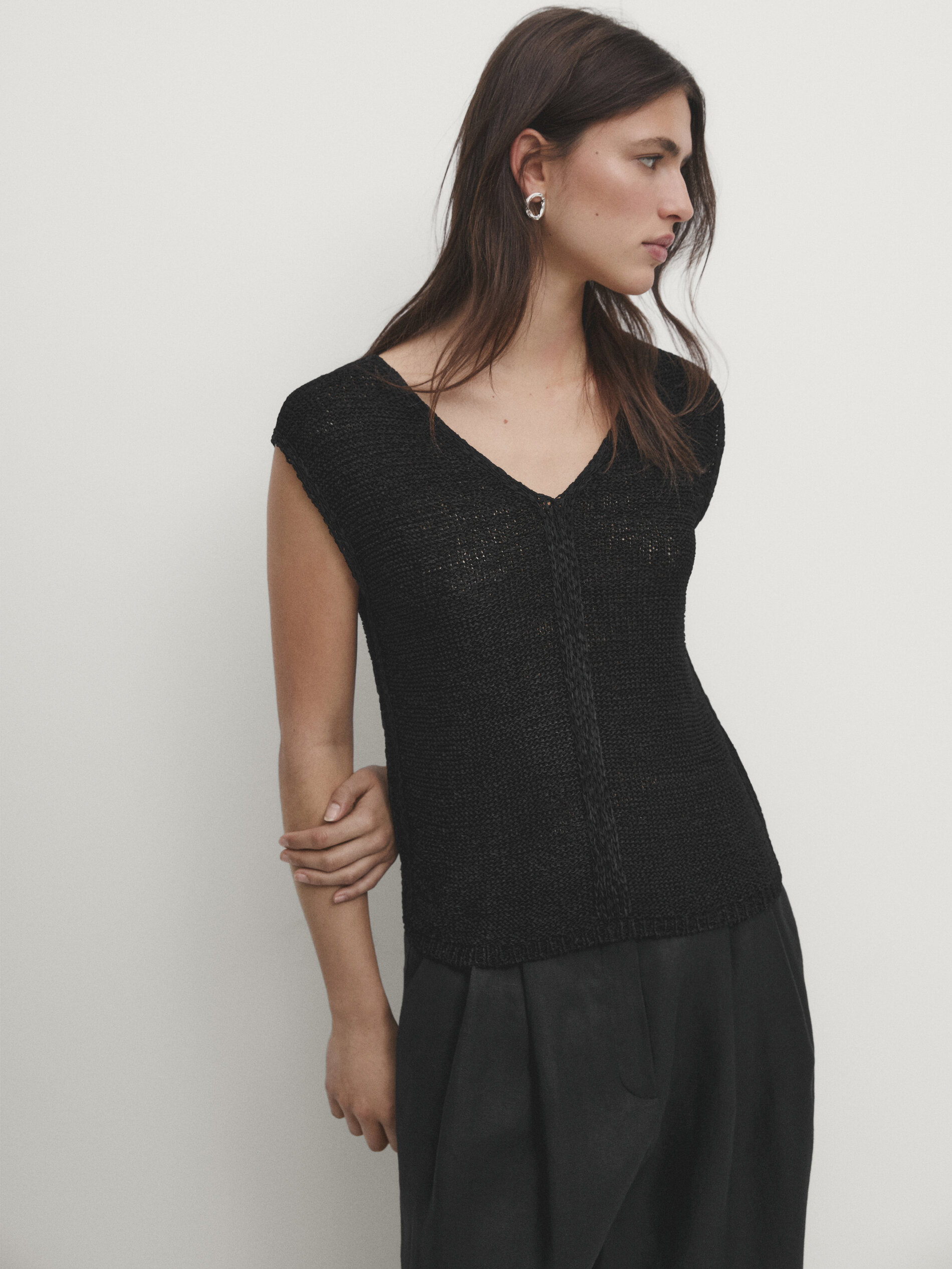 Stricktop mit tiefem Rundausschnitt · Schwarz · Abendgarderobe  