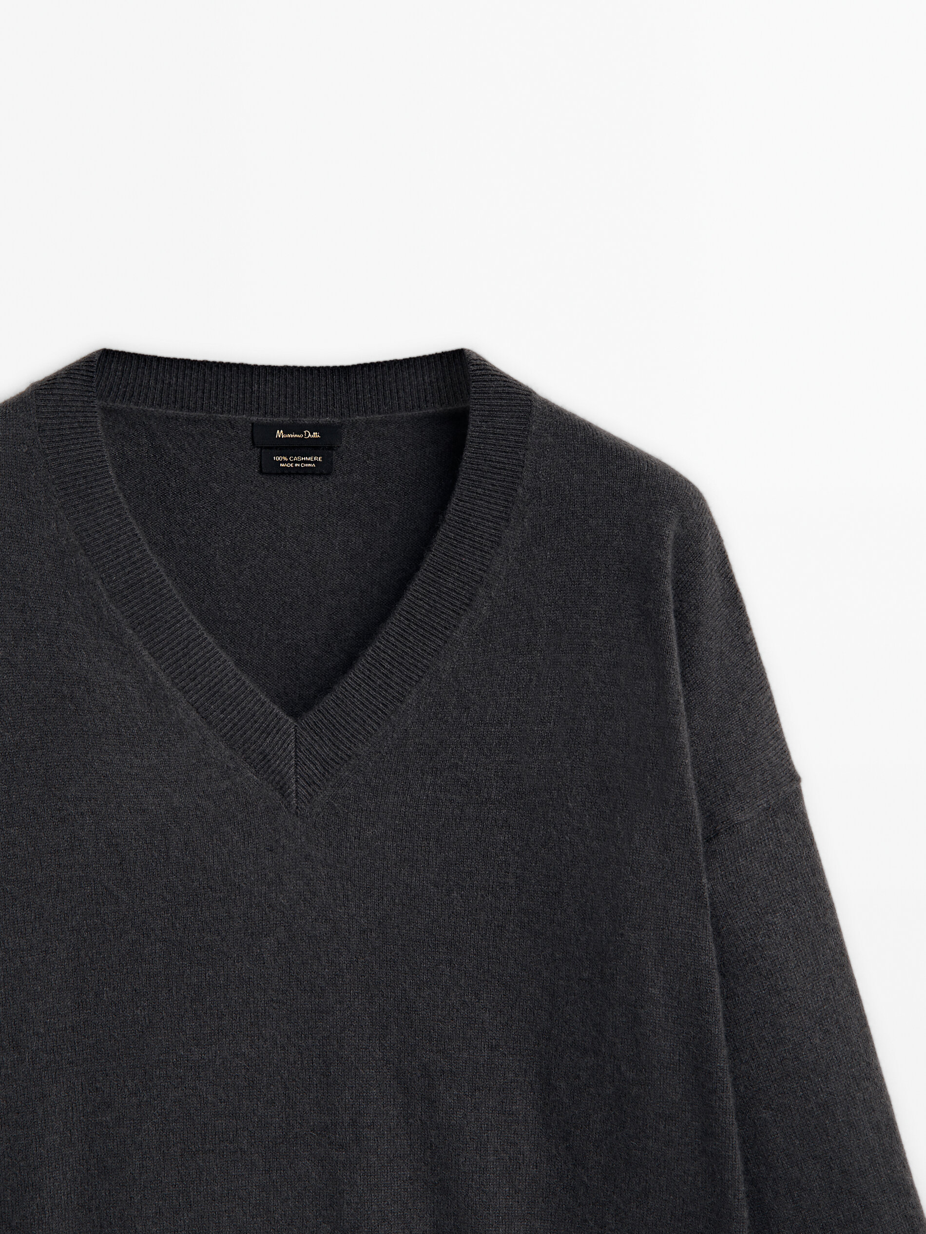 100% cashmere V-neck sweater