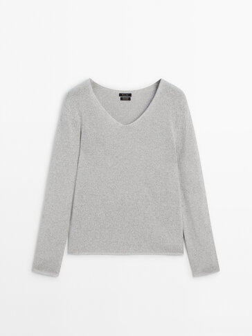 White v neck on sale jumper