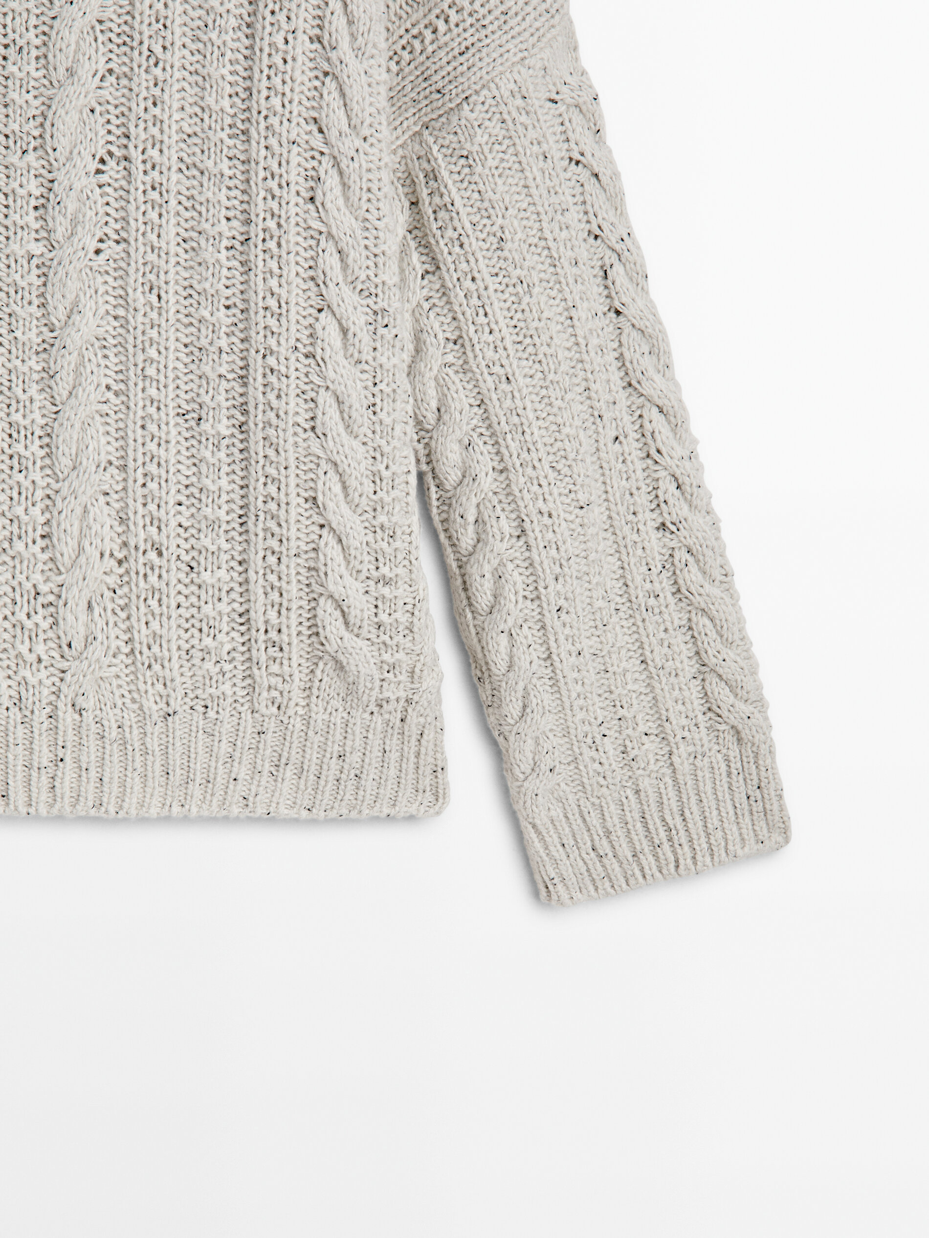 Knickerbocker yarn cable-knit sweater with a high neck · Ice