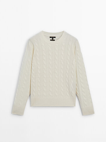 Pull en maille torsadée à col rond