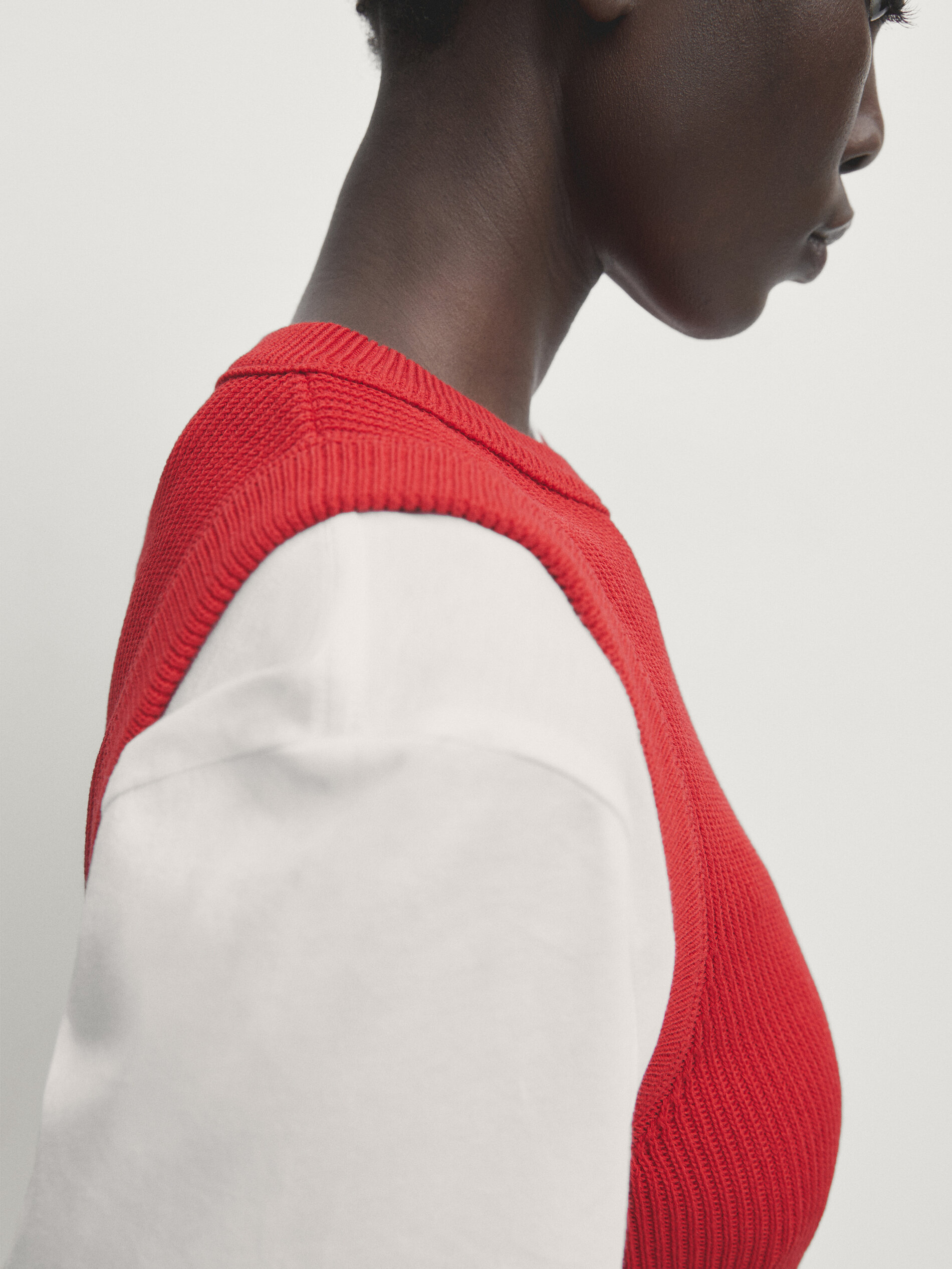 Knit top with ribbed detail · Red, Cream, Sand · Dressy | Massimo