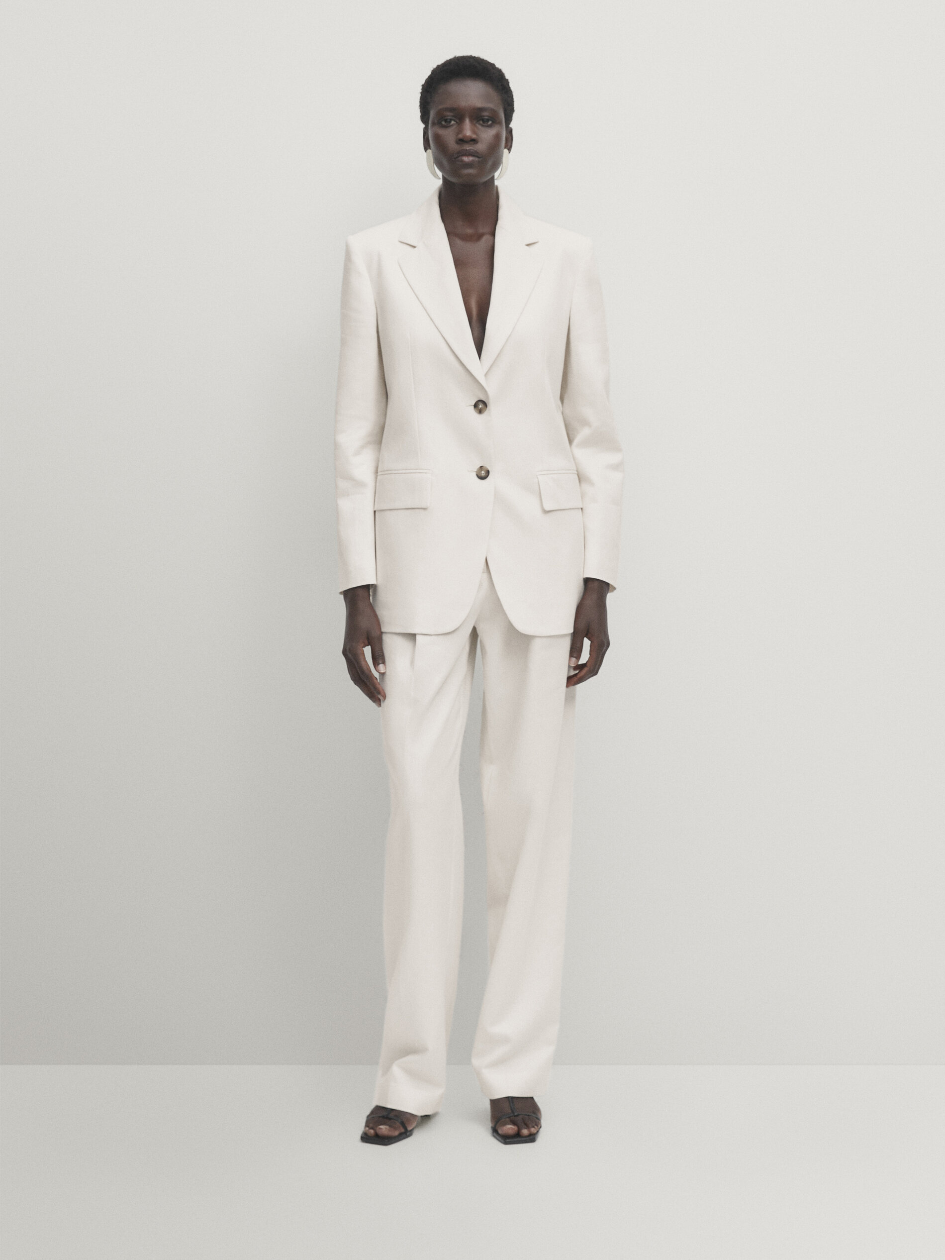 Linen blend blazer with pockets · Cream · Dressy | Massimo Dutti 