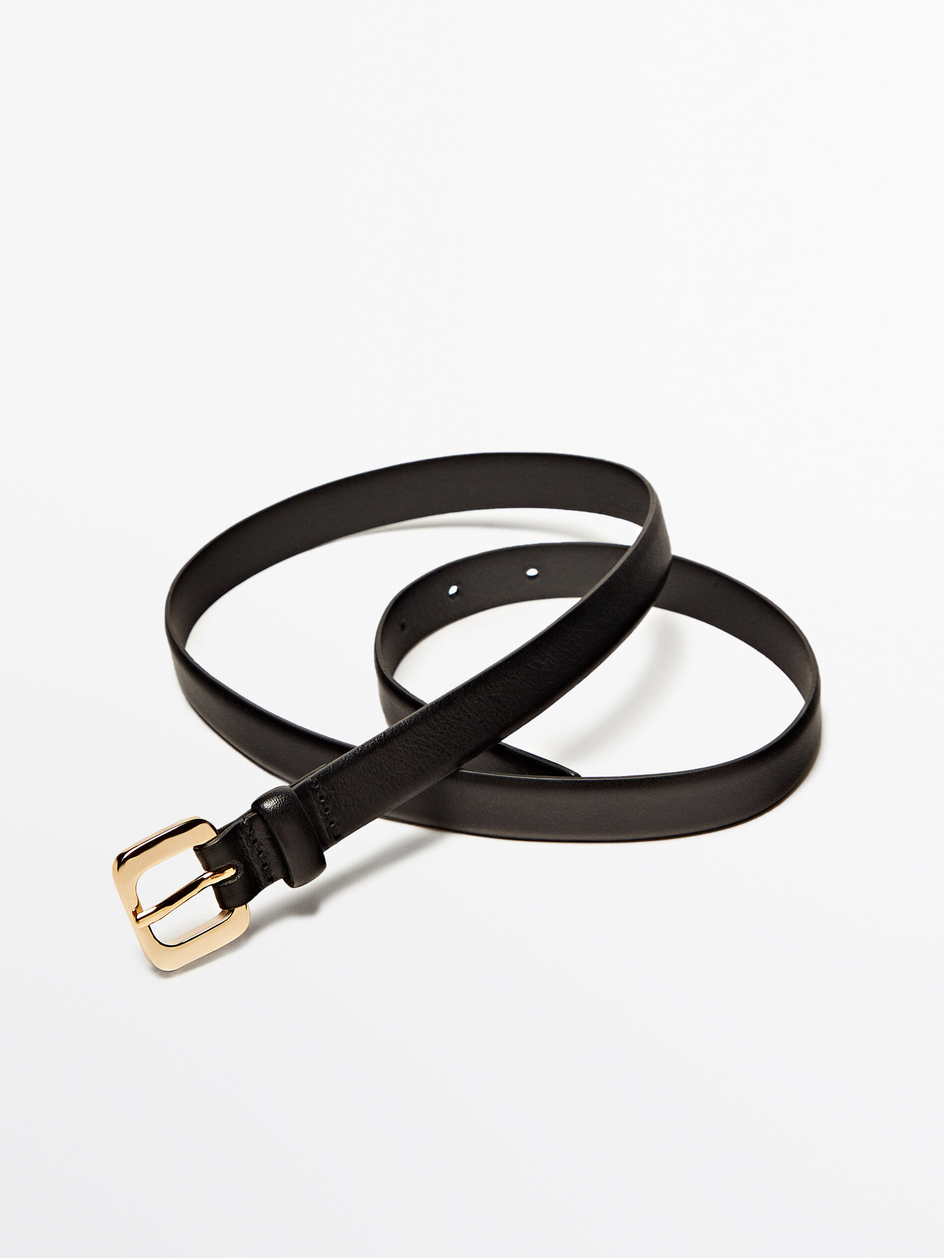 Thin leather belt with round buckle