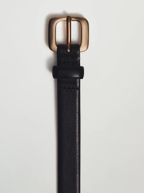Thin leather belt with round buckle · Black · Accessories
