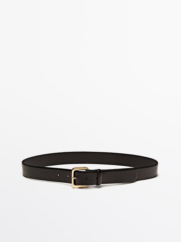 Leather belt with round buckle