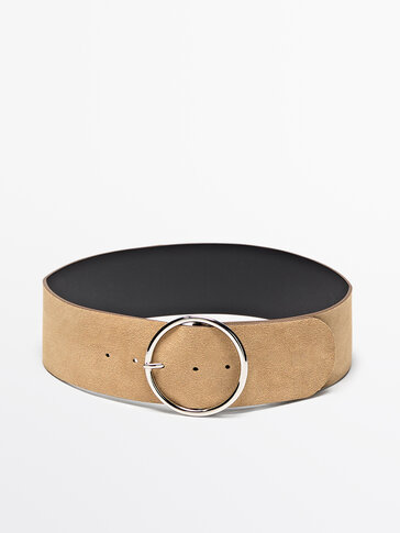 Circle buckle outlet belt