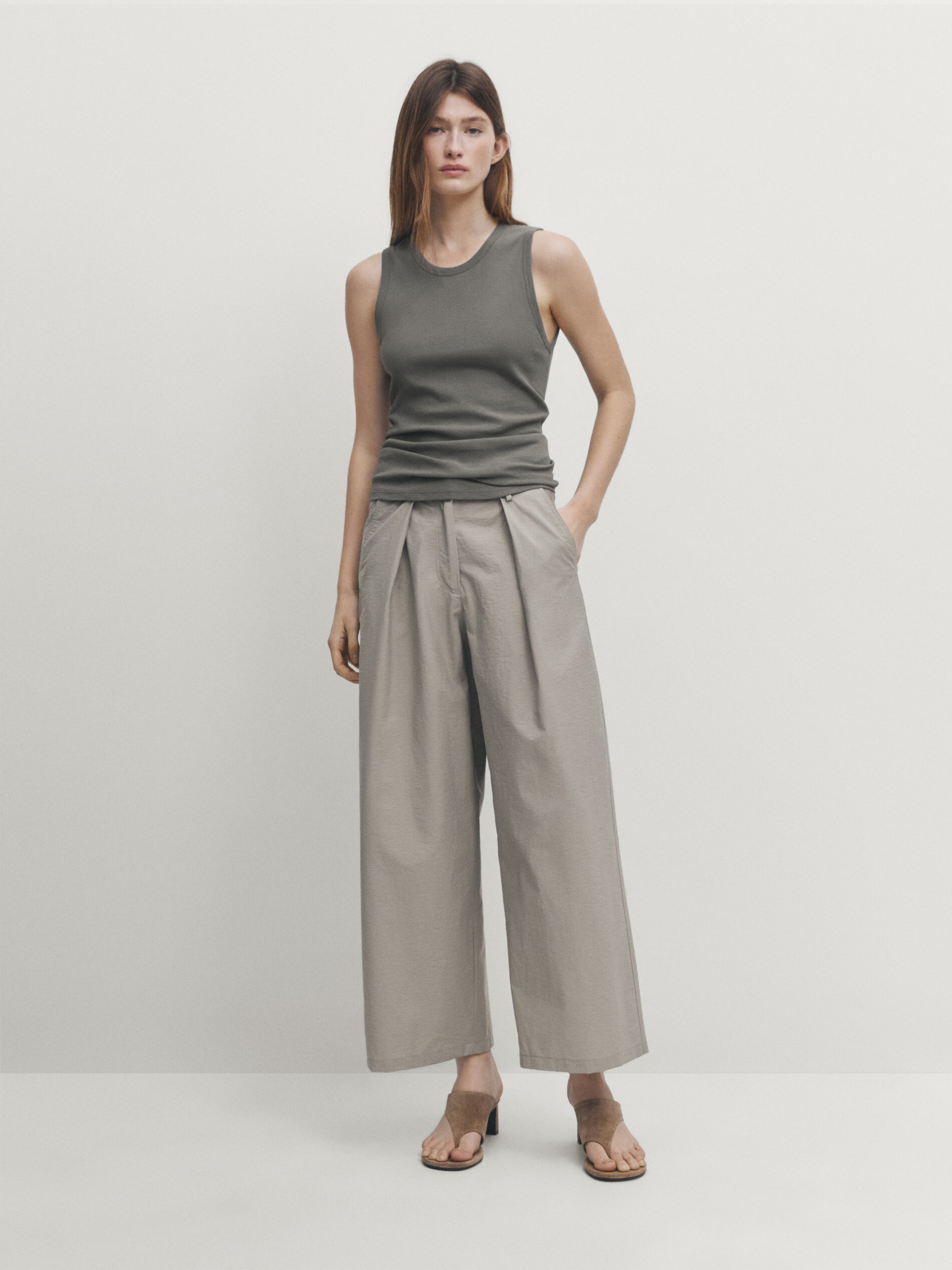 Massimo Dutti Sleeveless Halter Top With Ribbed Detail In Graugrün