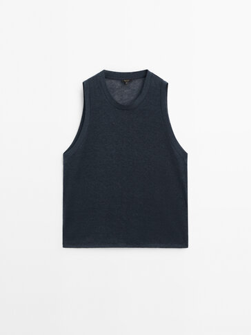Sleeveless top with opening detail