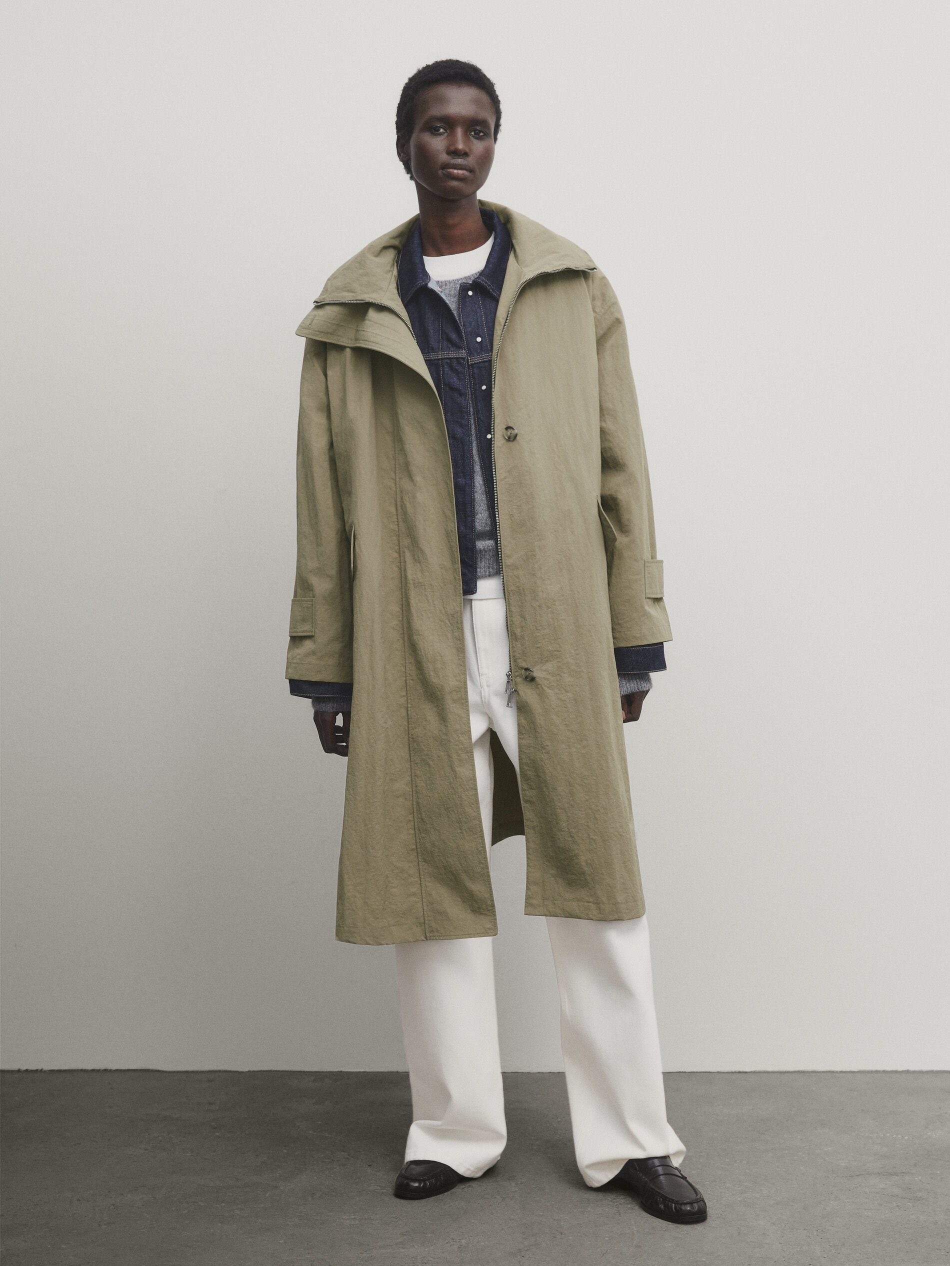 Massimo Dutti Long High Neck Parka With Hood And Belt In Hellgrün