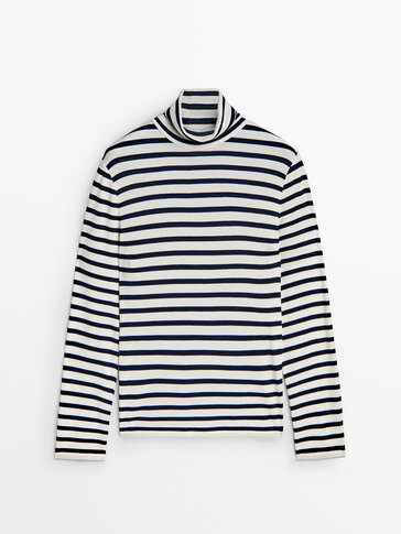 Long sleeve striped T-shirt with a high collar