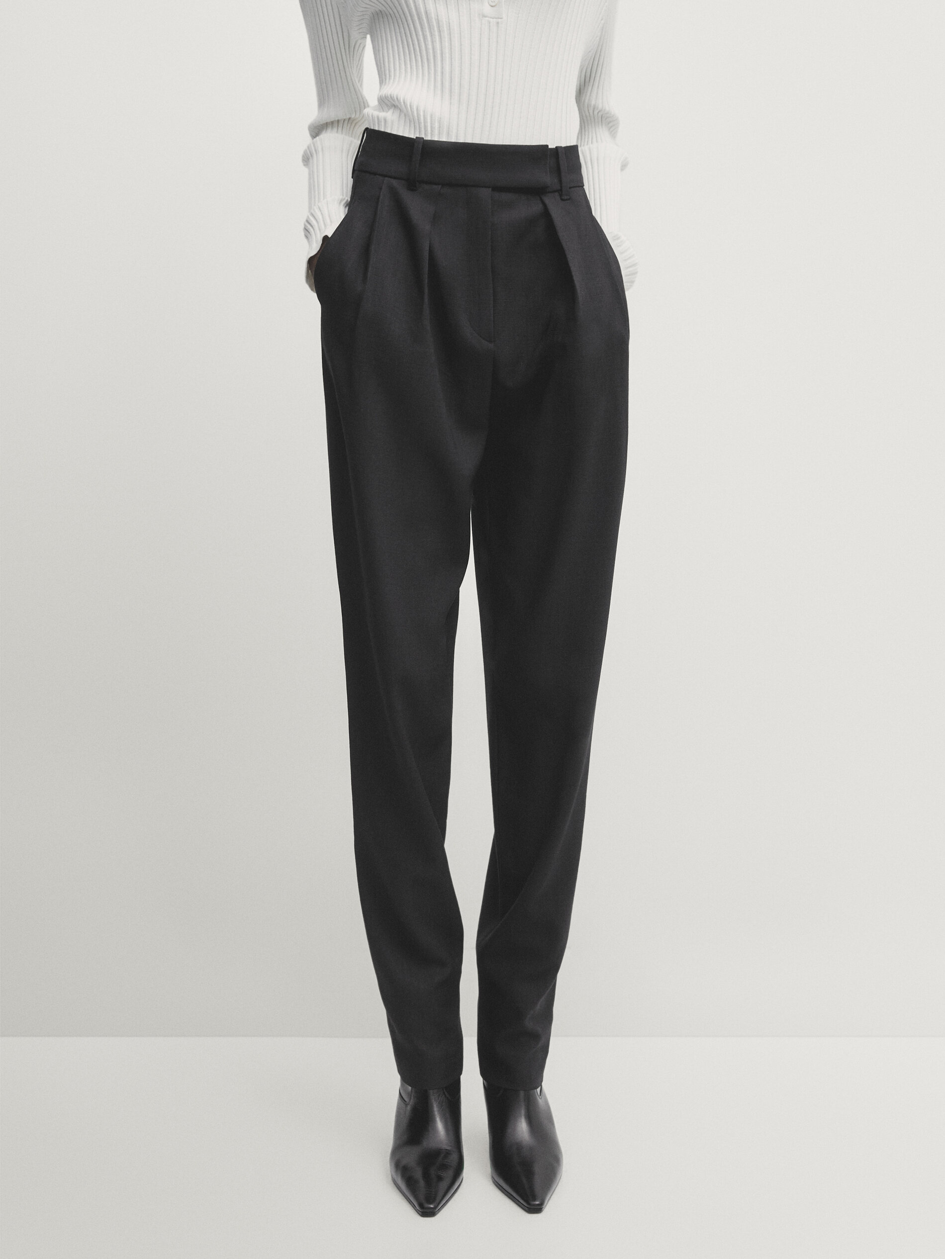 Wide-leg trousers with darts - Studio · Black · Dressy | Massimo Dutti