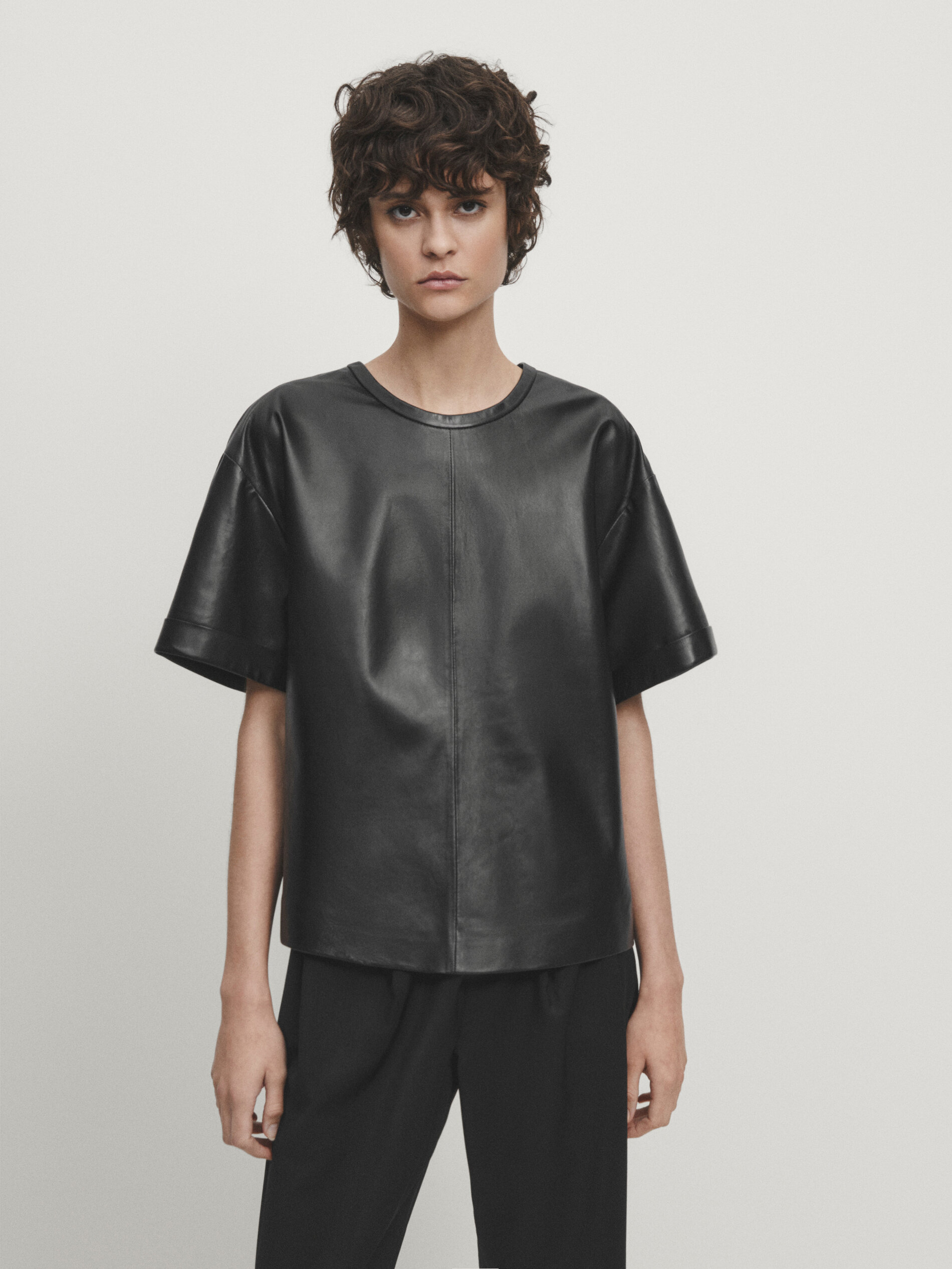 Oversize leather shirt - Studio · Black · Dressy | Massimo Dutti