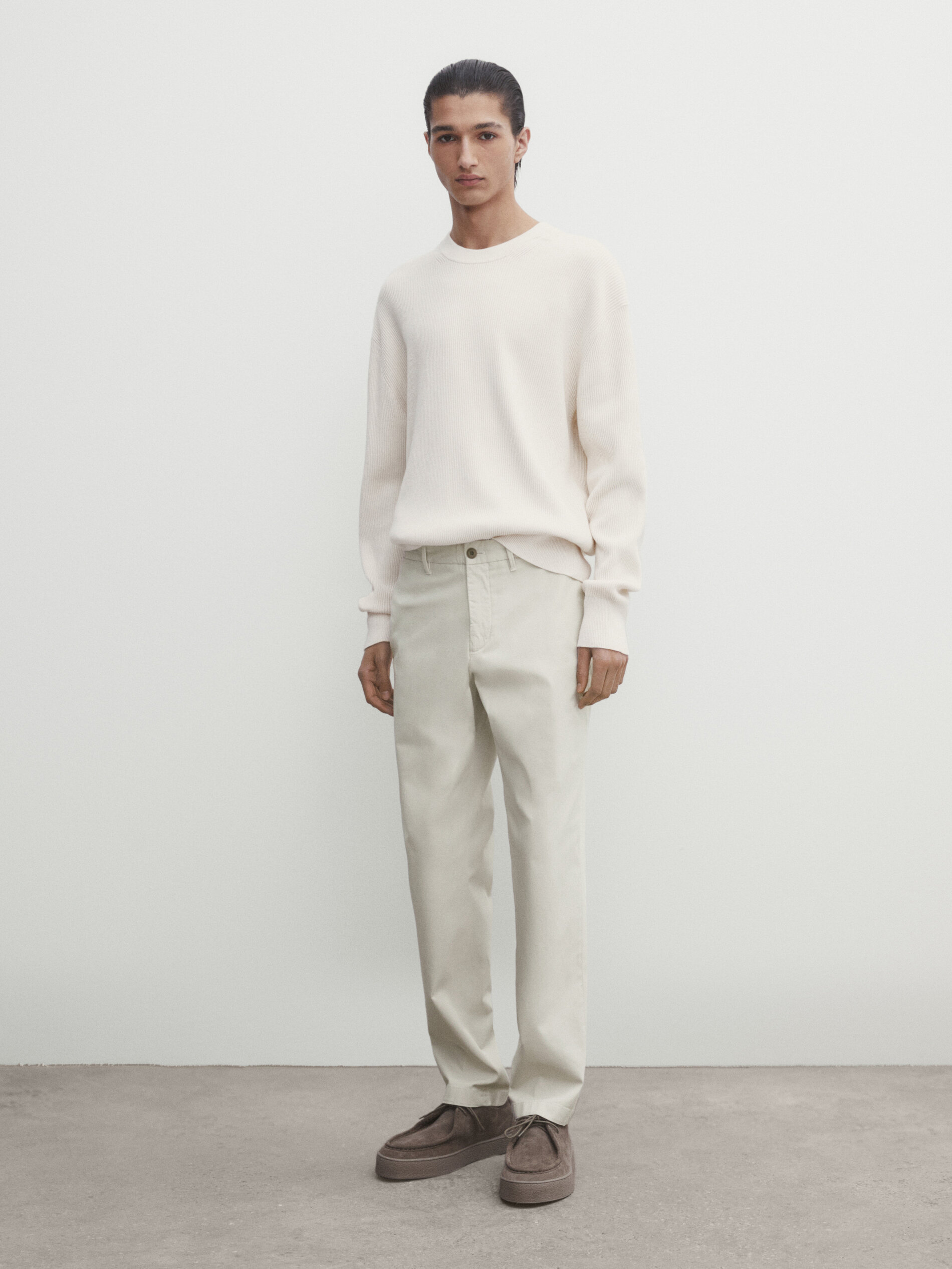 Tapered fit chino trousers · Navy Blue, Beige · Dressy | Massimo Dutti