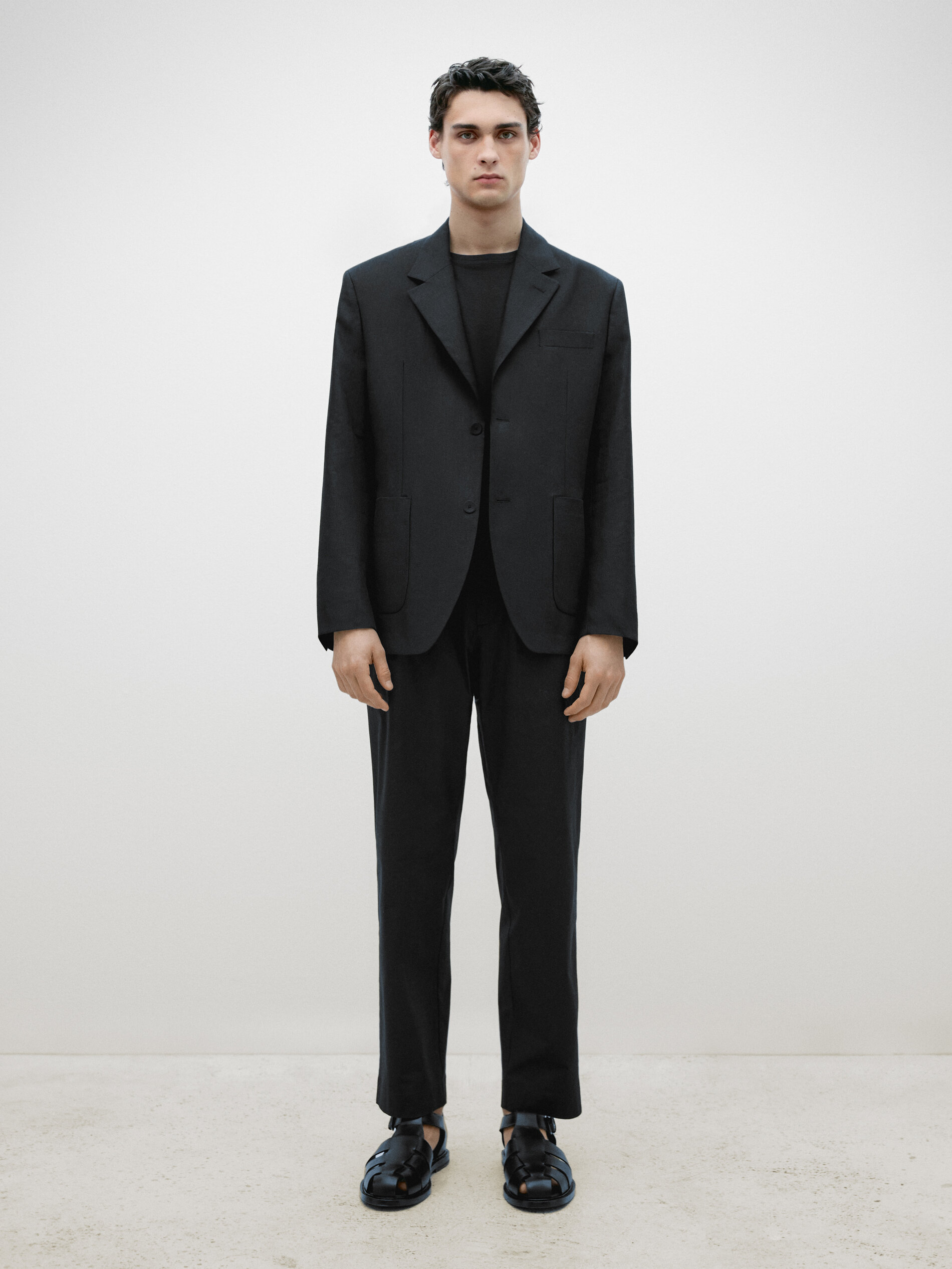 Massimo Dutti Bundfaltenhose Relaxed-fit In Schwarz