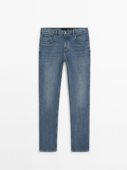 Relaxed-fit bleached jeans · Indigo · Dressy