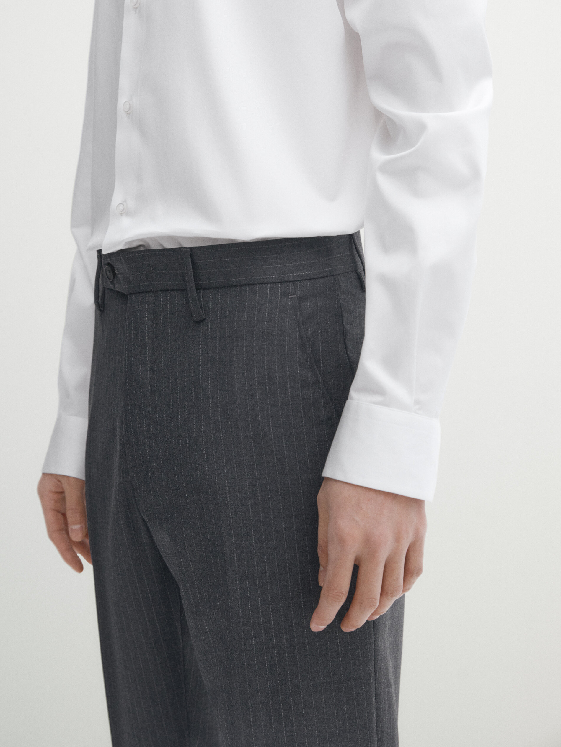 Pantalón traje gris rayas 100% lana