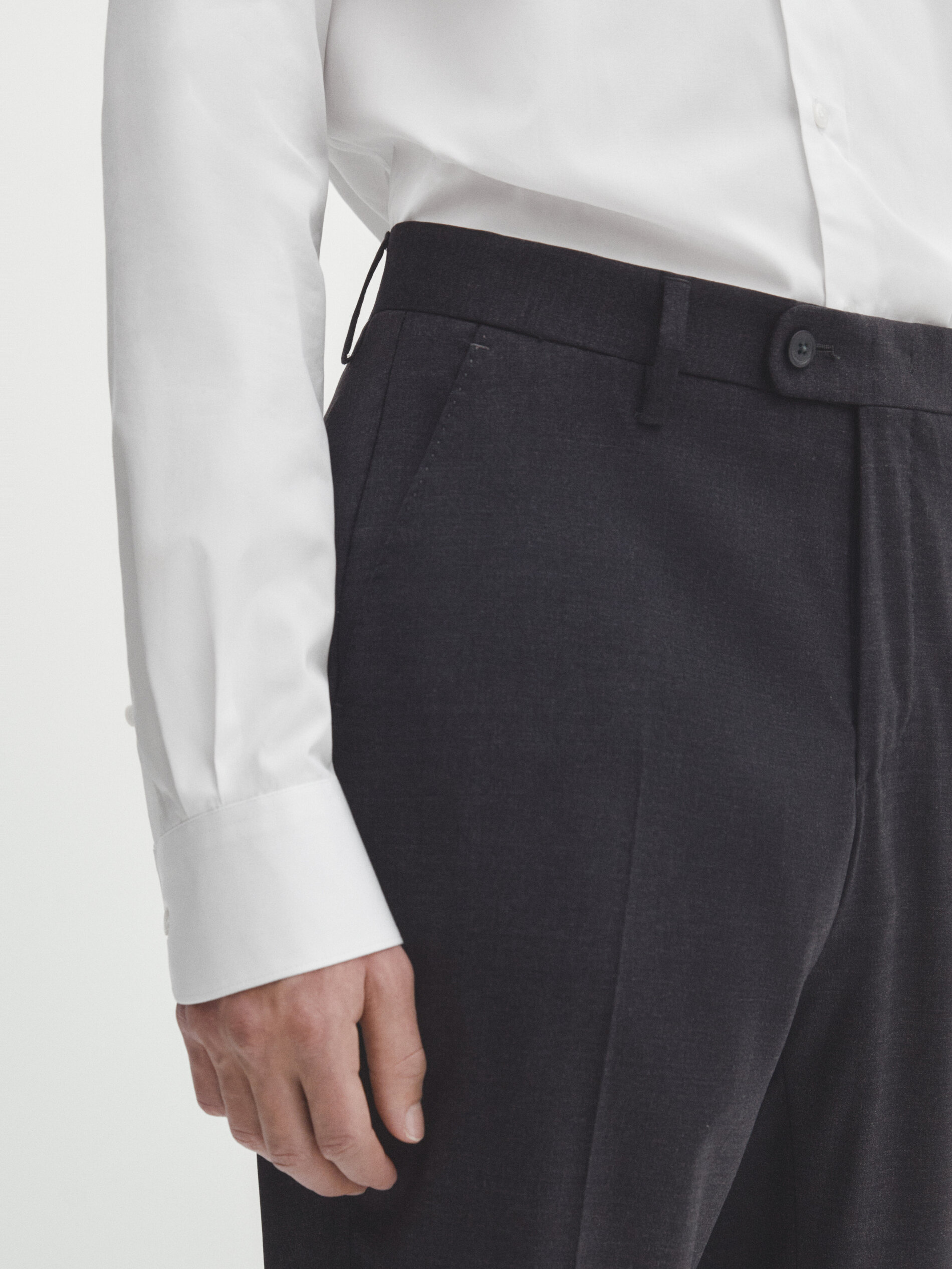 Pantalón traje liso gris mezcla lana