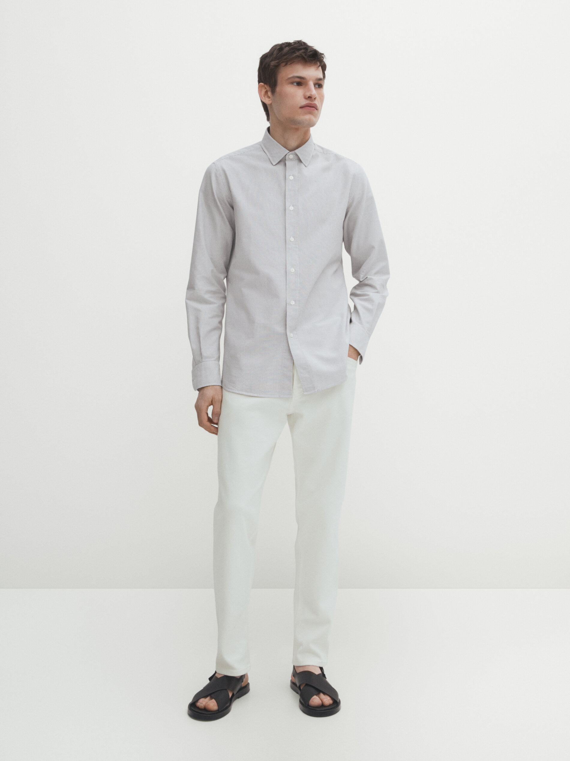 Massimo Dutti Oxfordhemd Im Slim-fit Mit Feinen Streifen In Pale Grey