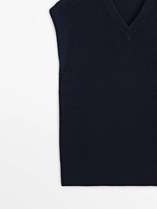 V-neck knit vest · Navy Blue · Sweaters And Cardigans