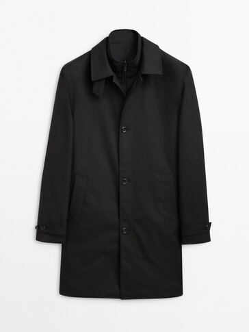 Trench coat with detachable lining