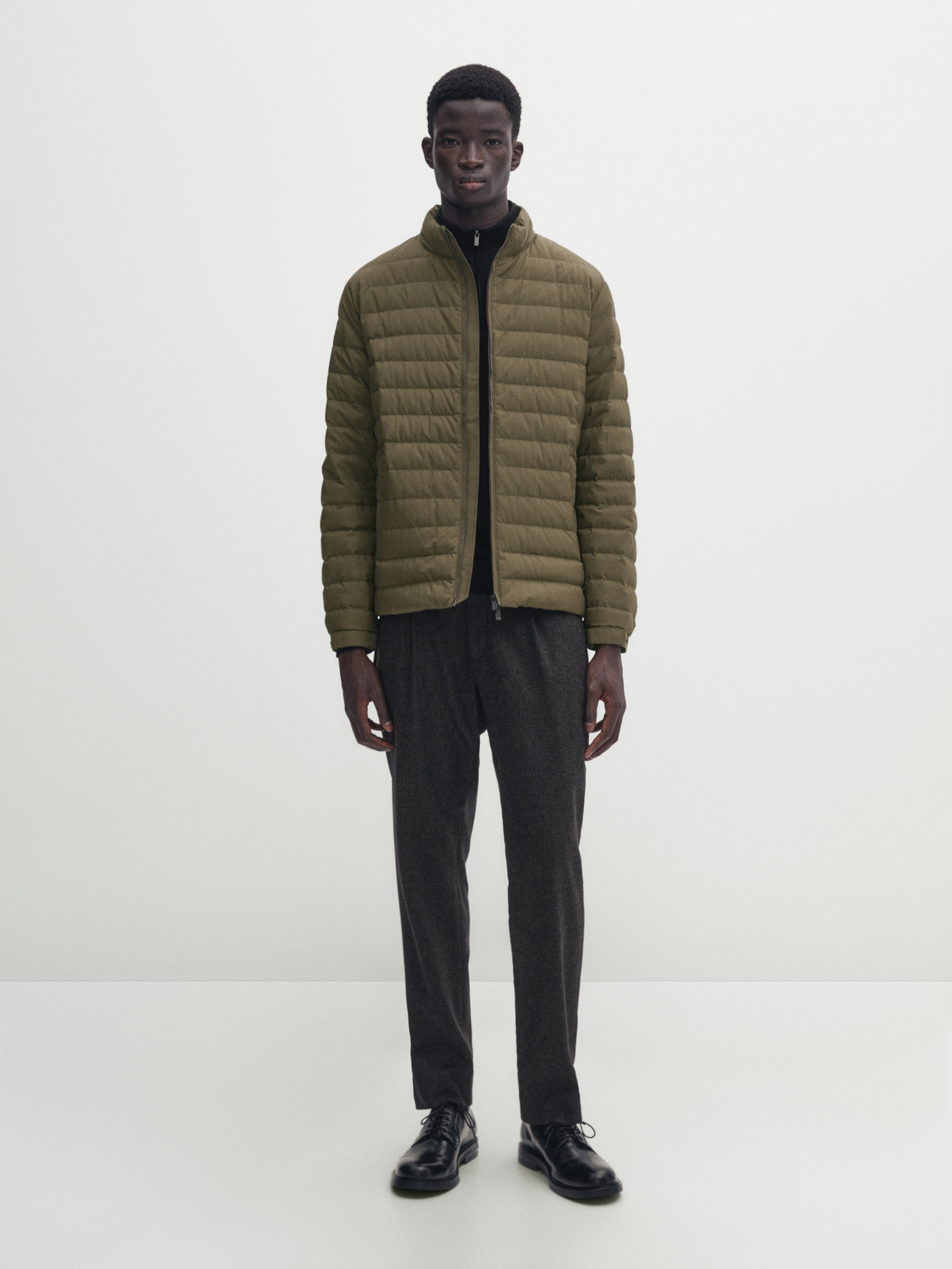 Puffer jacket with down and feather filling · Pale Khaki, Navy 