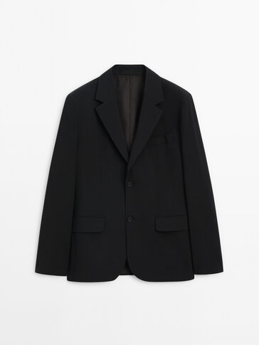 Outfit blazer negro online formal