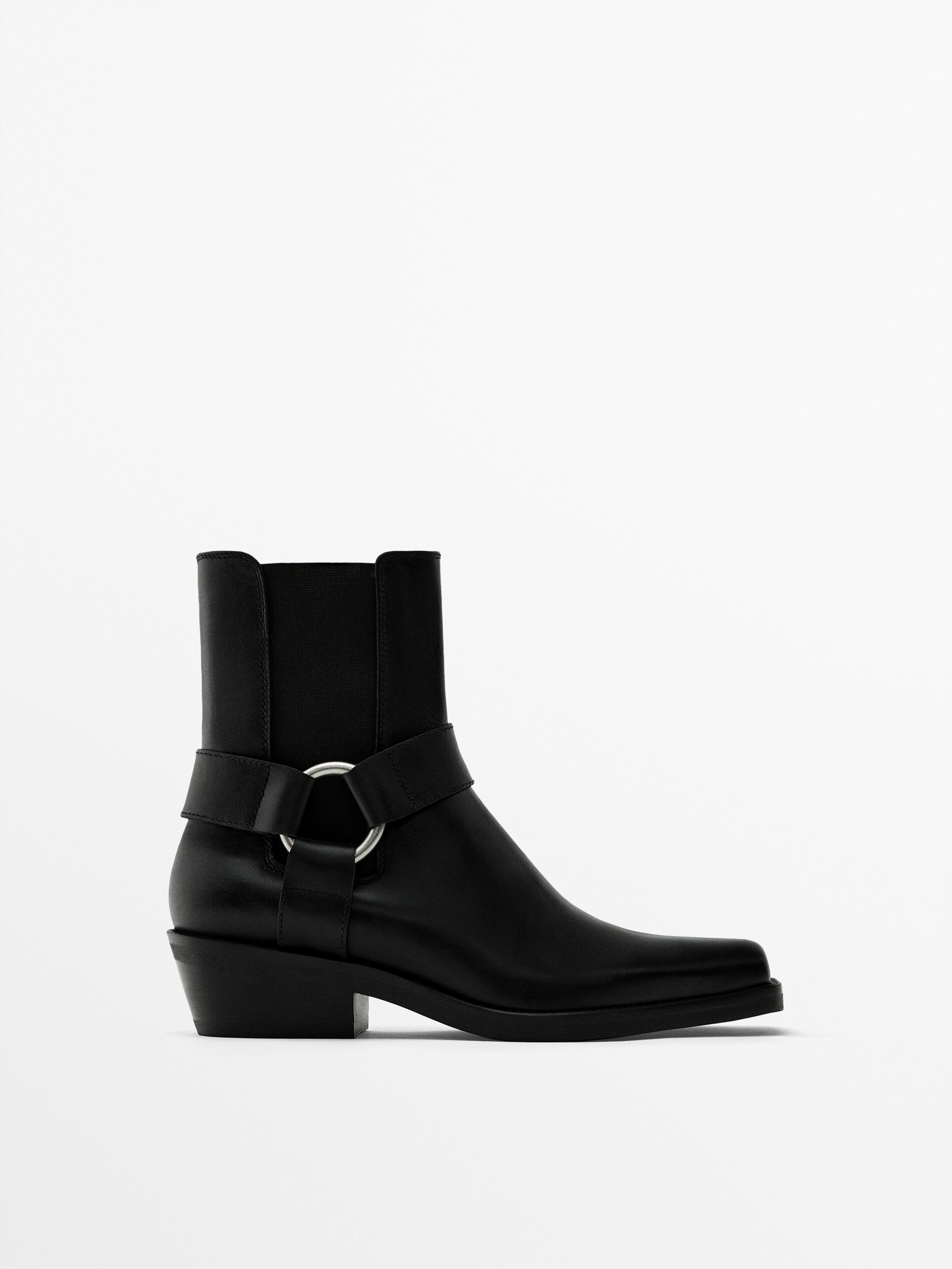 Bottines avec trier sur le c t