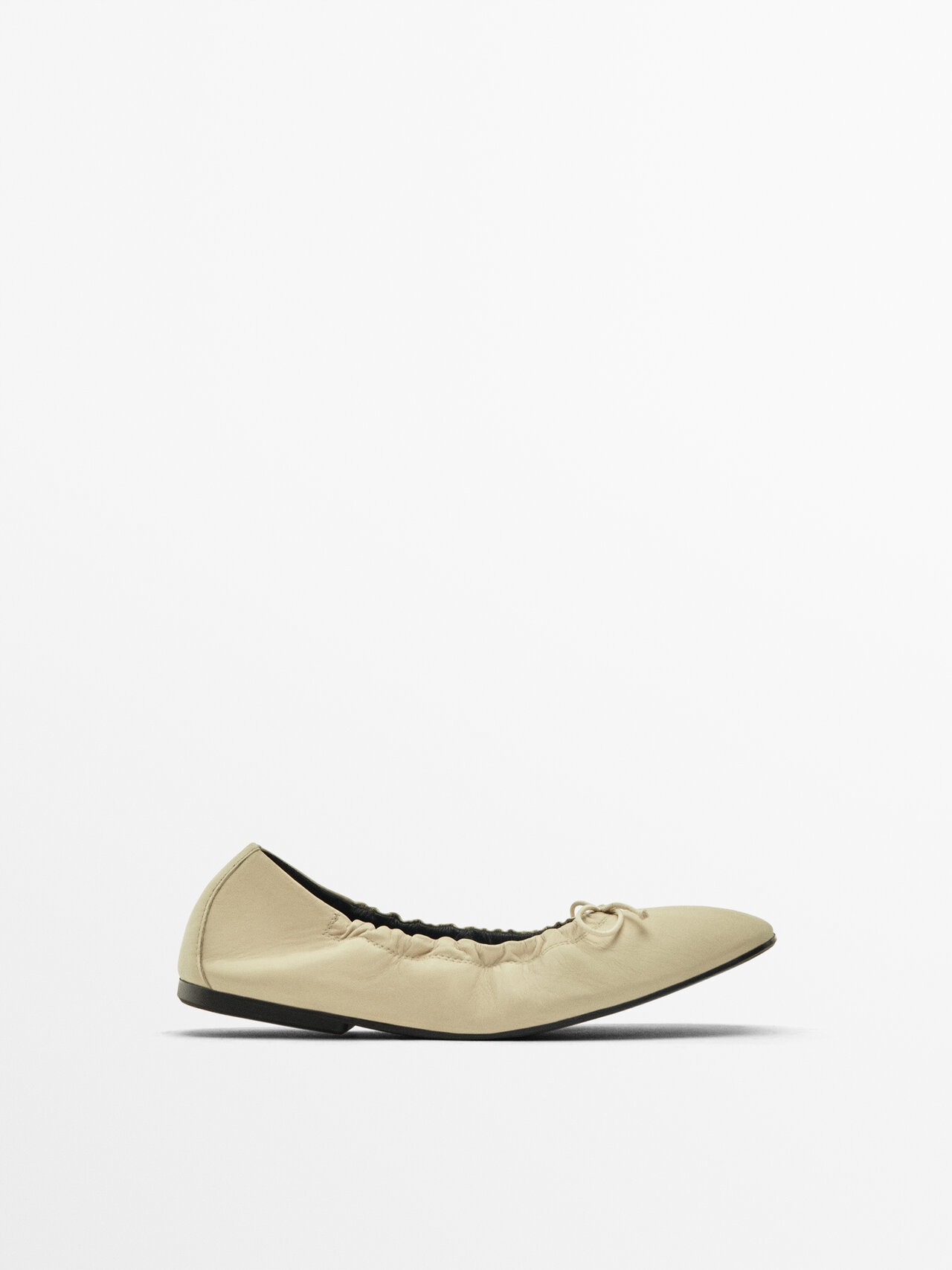 Massimo Dutti Ballet Flats With Gathered Detail In Cream