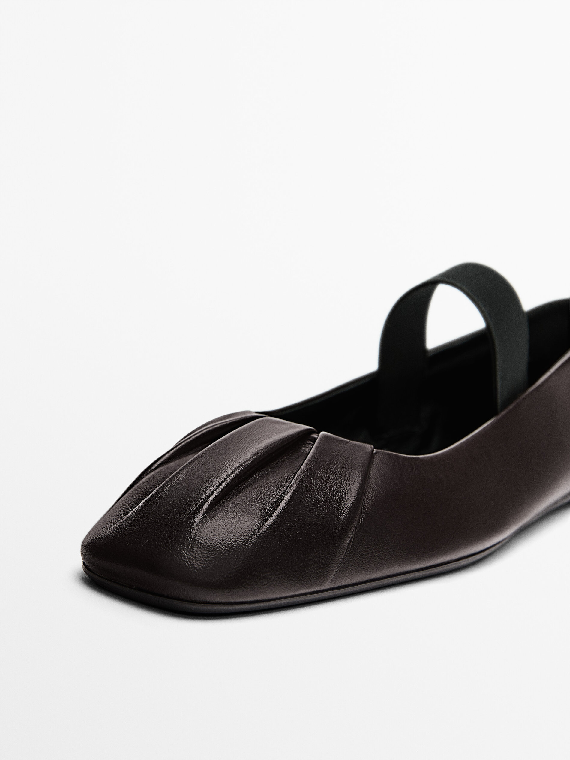 Stretch flats shop