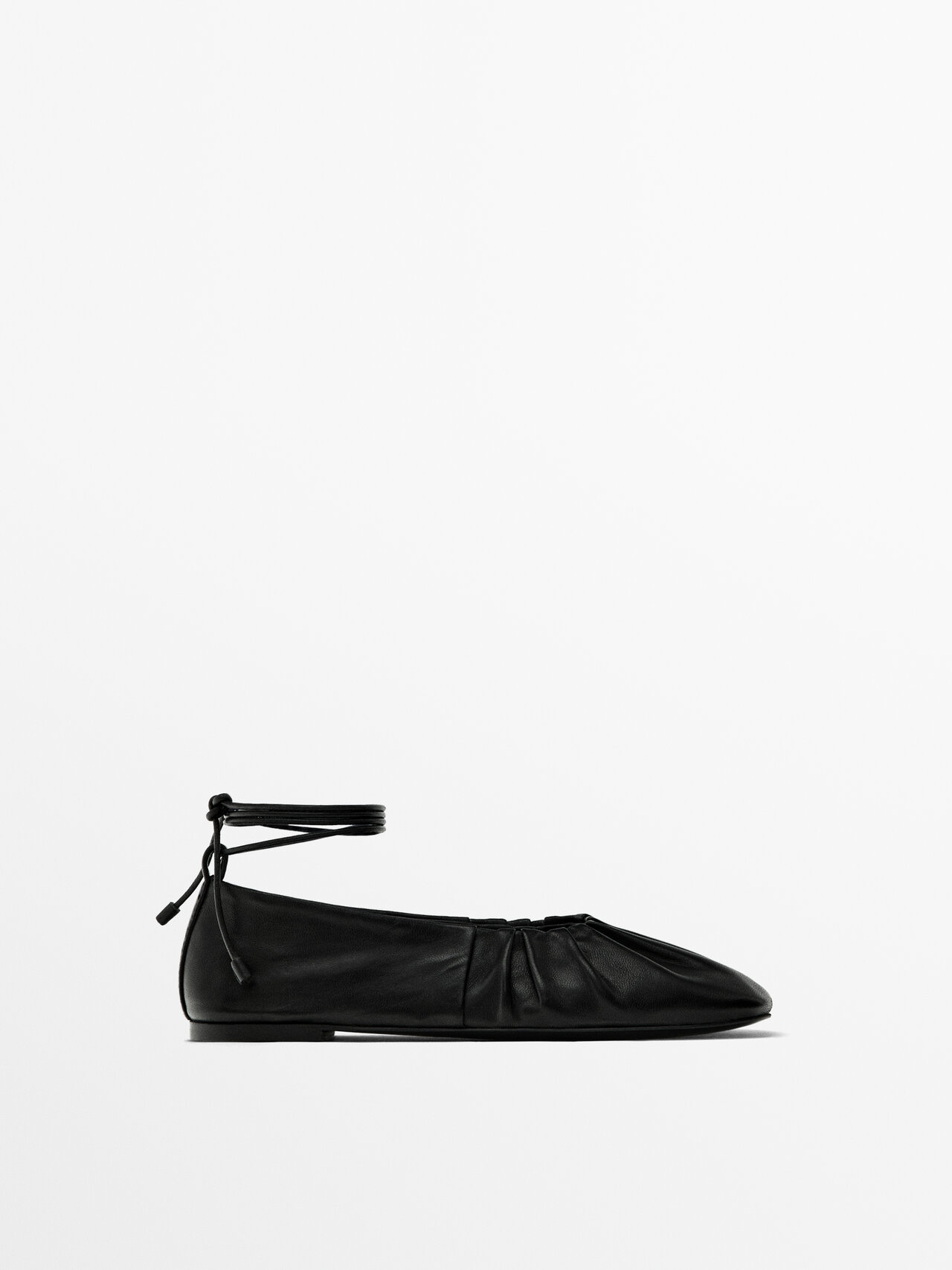 Massimo Dutti Lace-up Ballet Flats With Gathering In Black