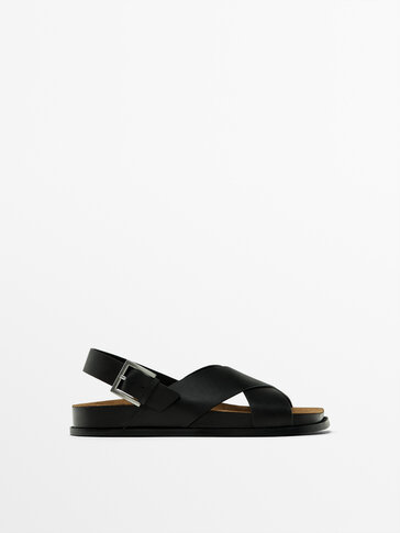 Crossover buckle sandals