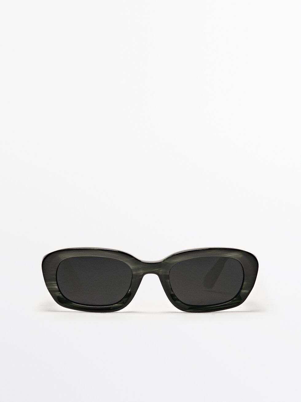 Oval sunglasses