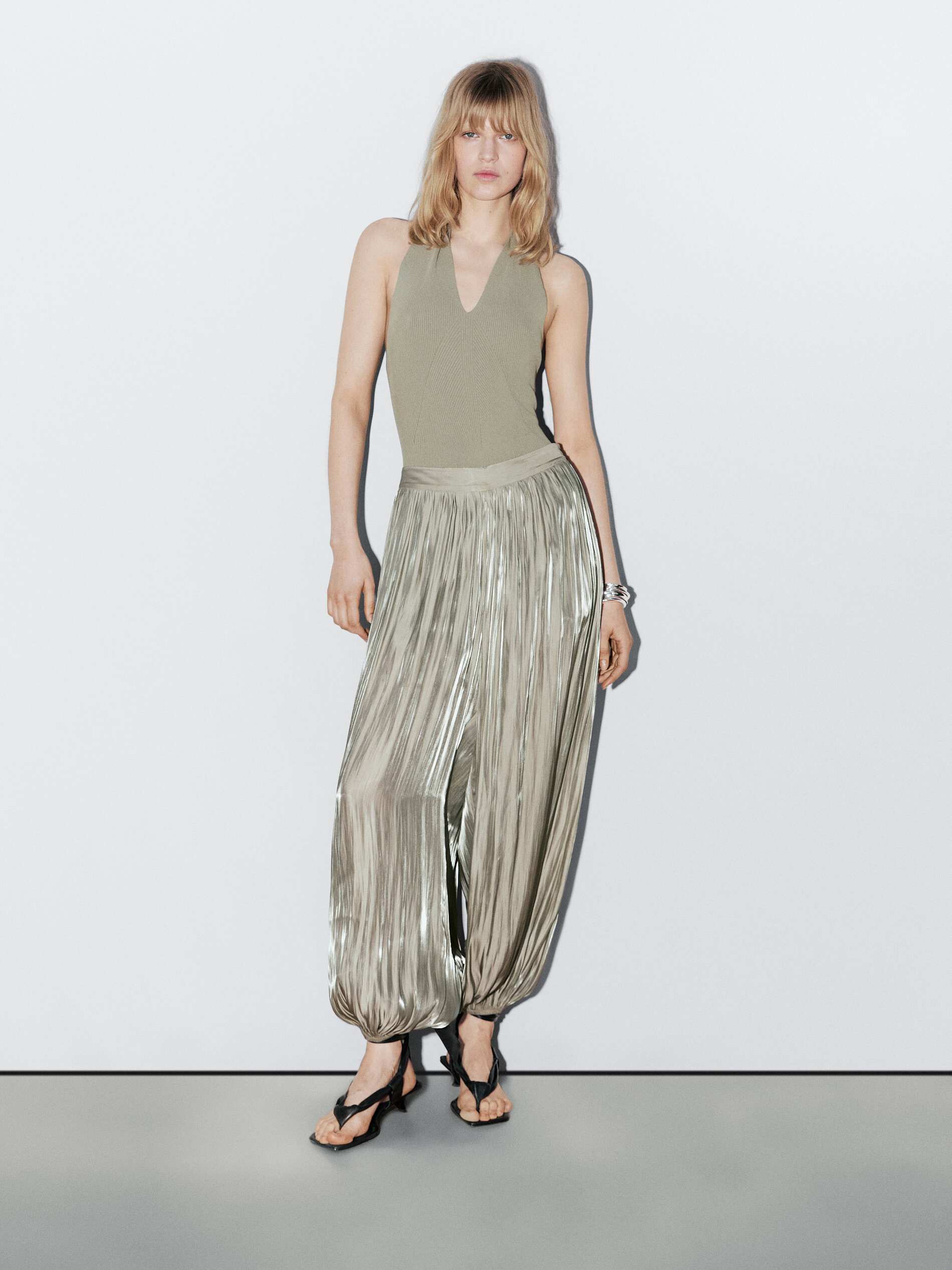 Balloon Shiny Trousers - Studio - Verde Chiaro - L - Massimo Dutti - Femminile