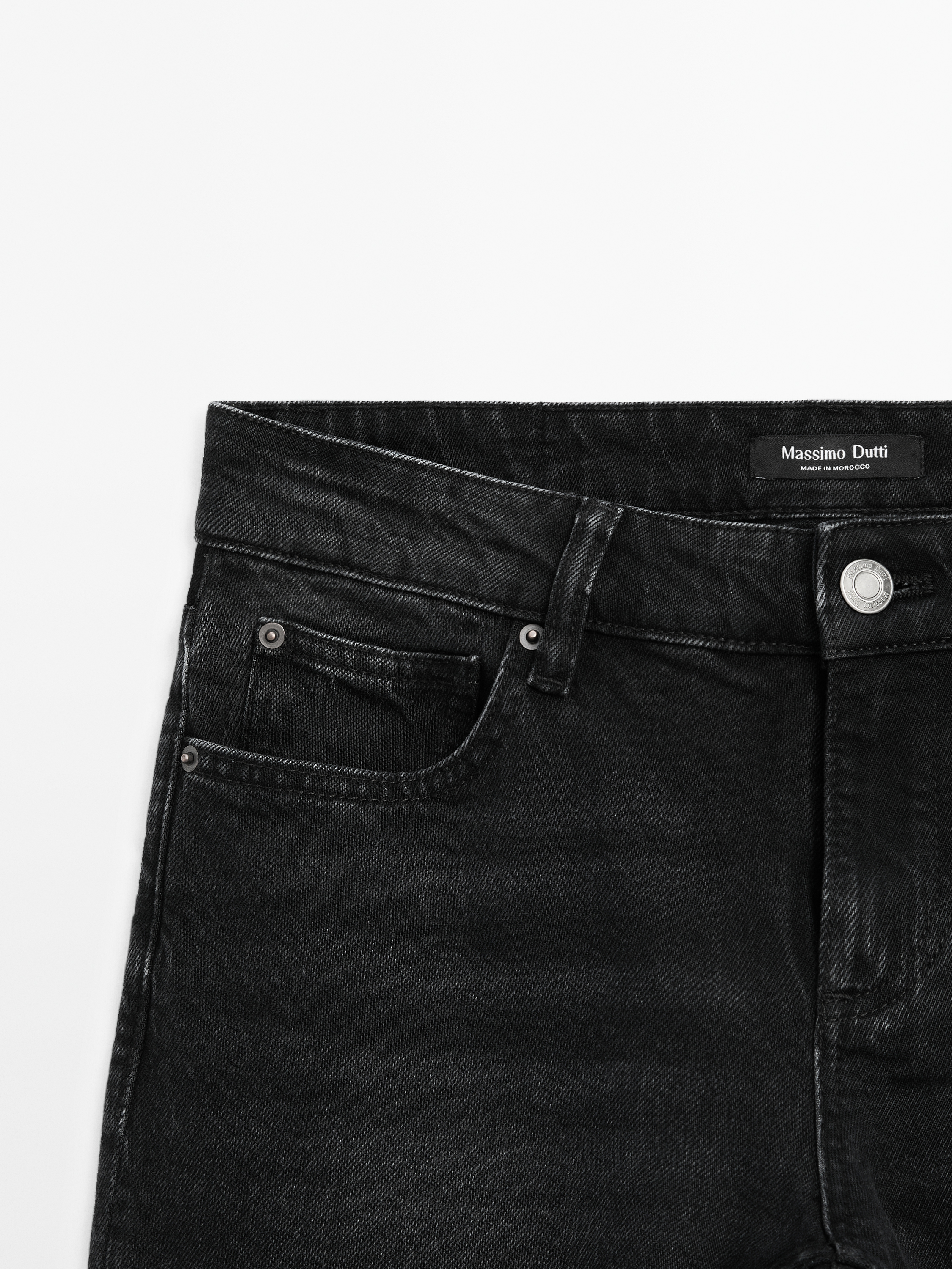 Low rise straight fit jeans_35