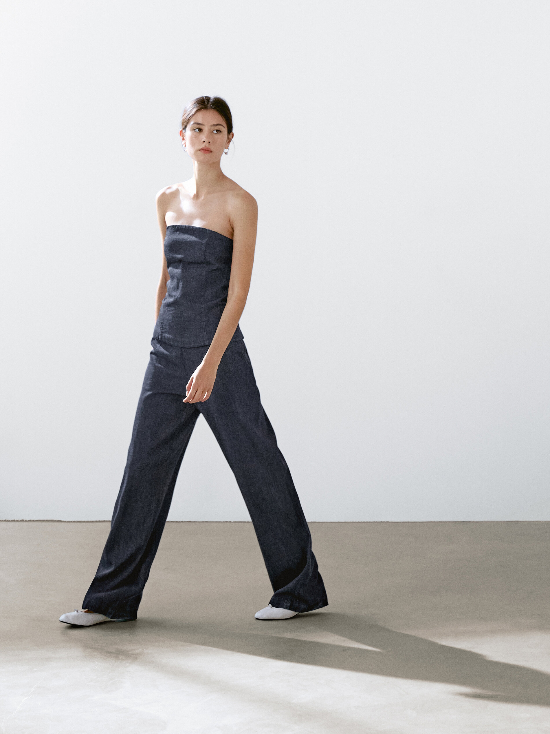Calças Em Denim Barrel Fit - Cinzento-Escuro - 40 - Massimo Dutti - Mulher