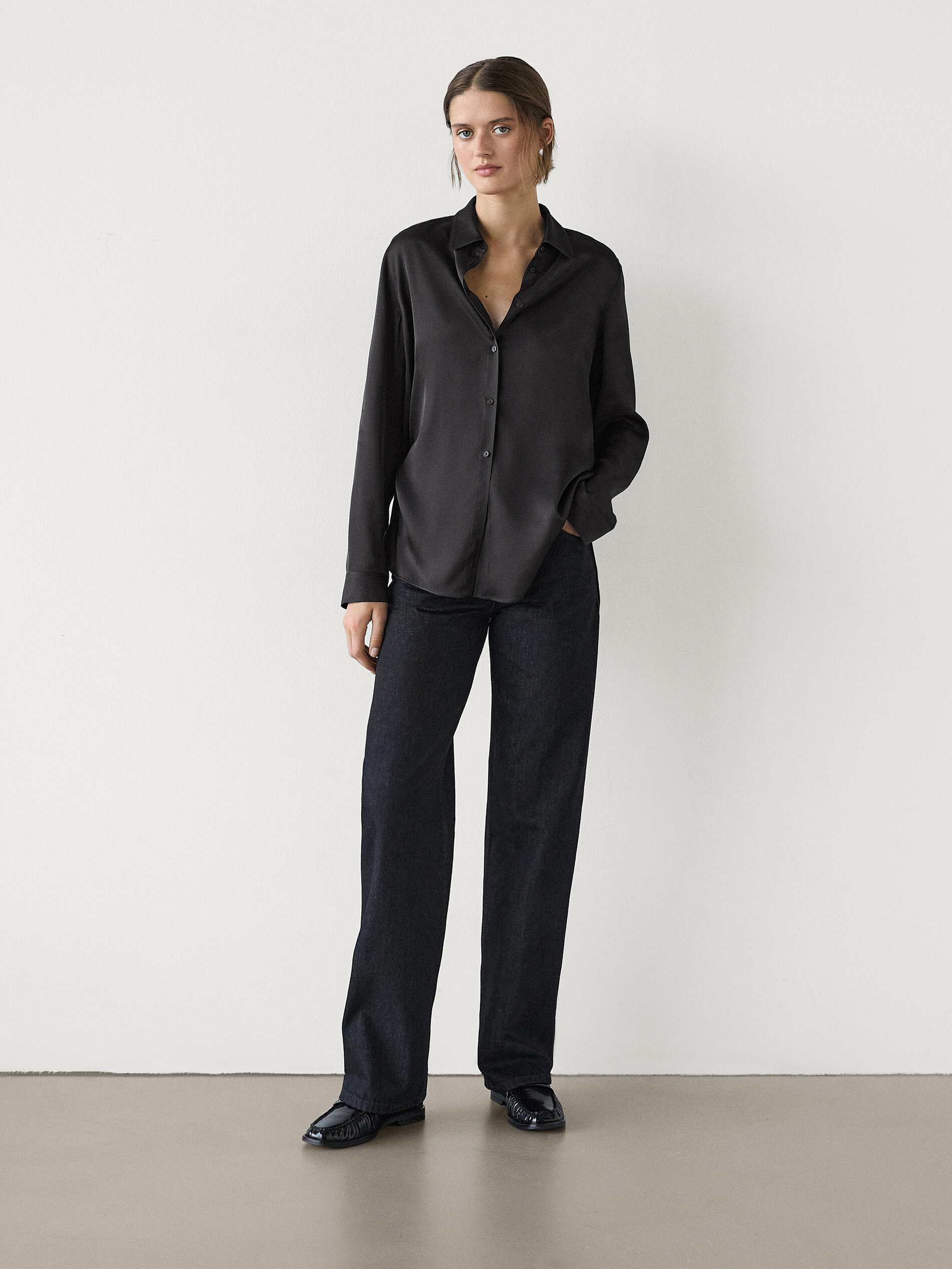 Chemisier Fendu Et Satiné À Manches Longues - Bleu Sombre - Xs - Massimo Dutti - Femme
