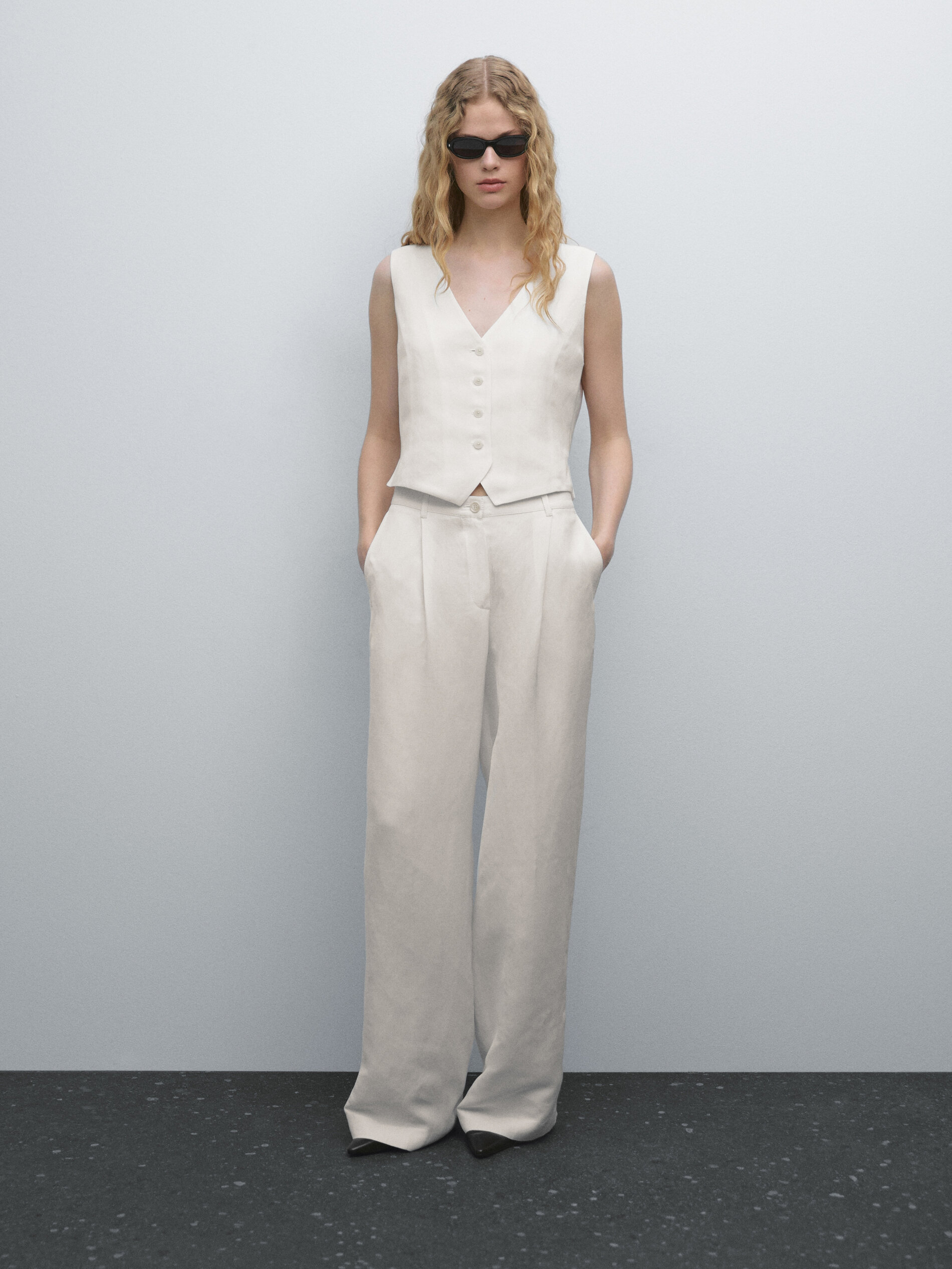 Veste Courte Sans Manches À Col En V - Cru - L - Massimo Dutti - Femme