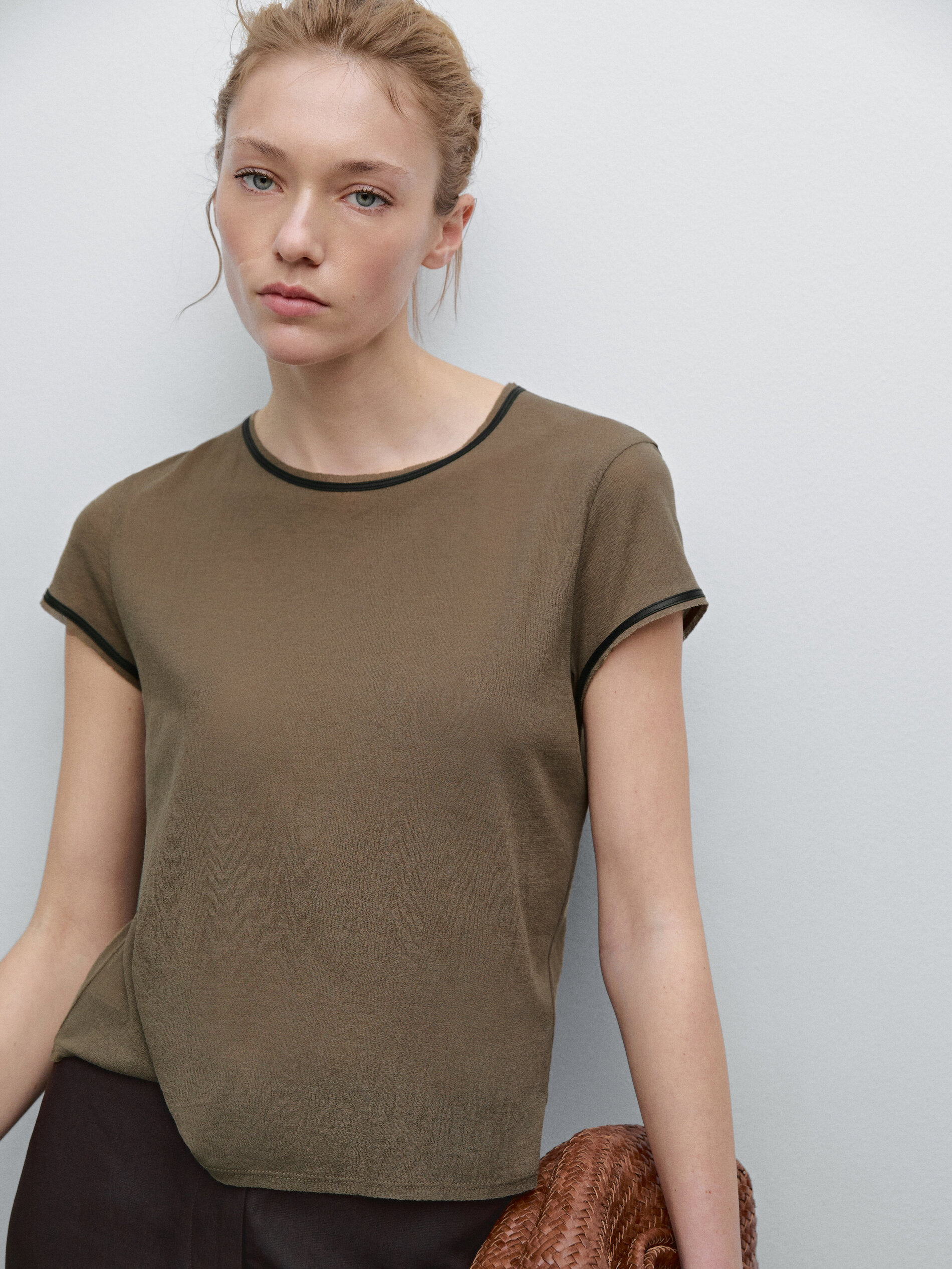 T-Shirt Contrastant Avec Liserés En Cuir - Marron Taupe - Xs - Massimo Dutti - Femme