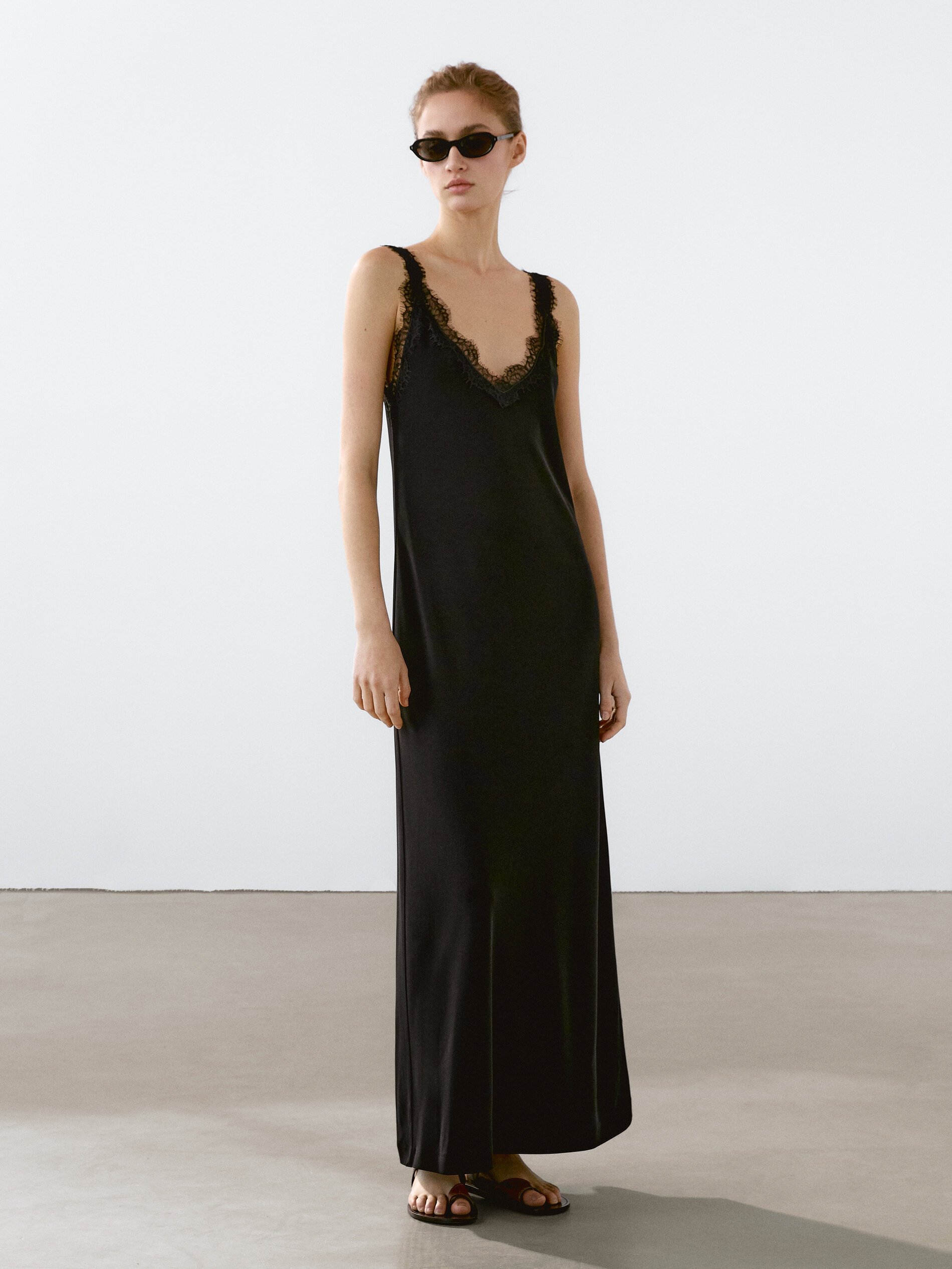 Robe Longue Fluide Décolleté Dentelle - Noir - S - Massimo Dutti - Femme