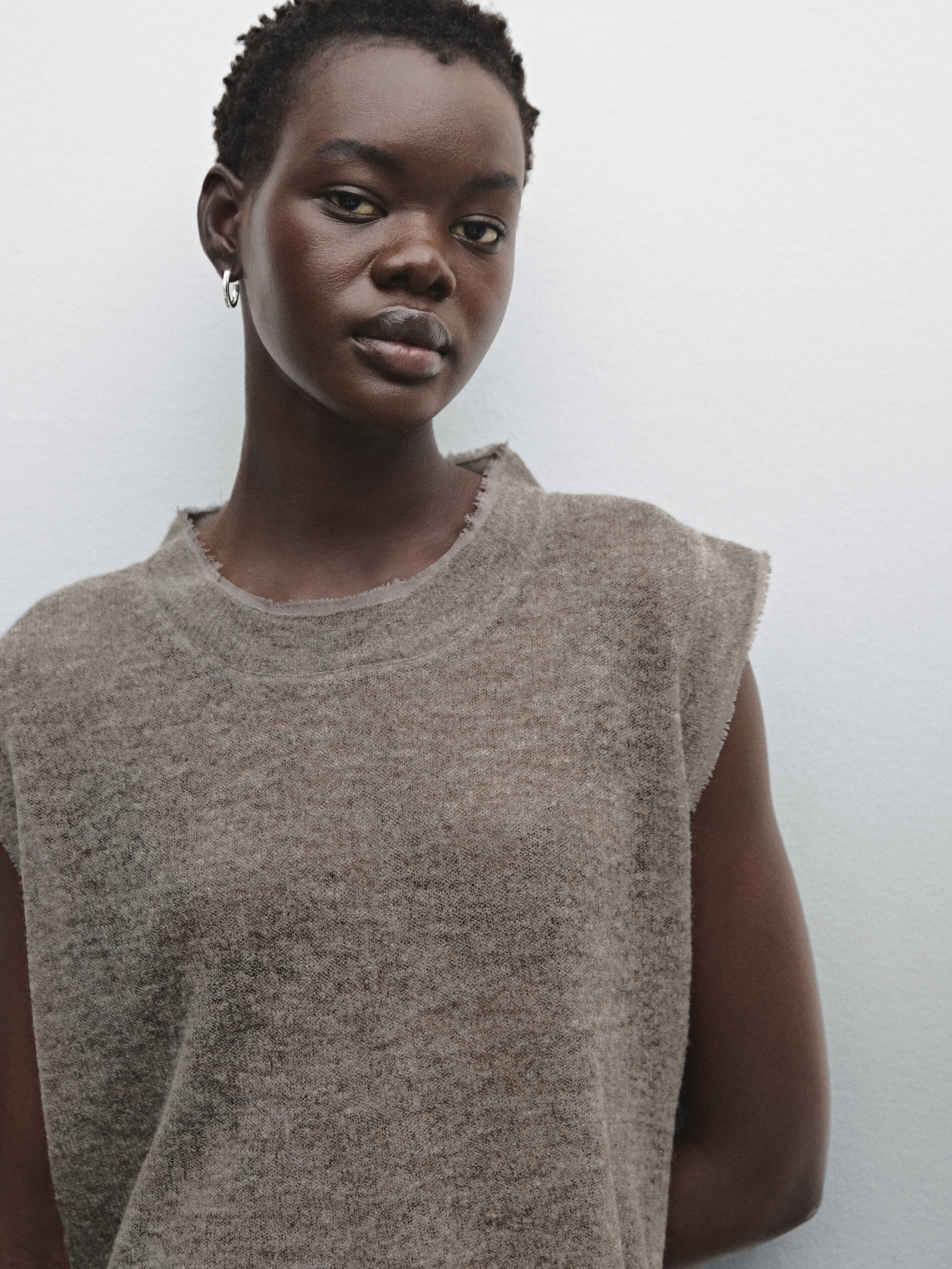 Top Sans Manches Contrastant En Laine Mélangée - Gris Moyen - L - Massimo Dutti - Femme