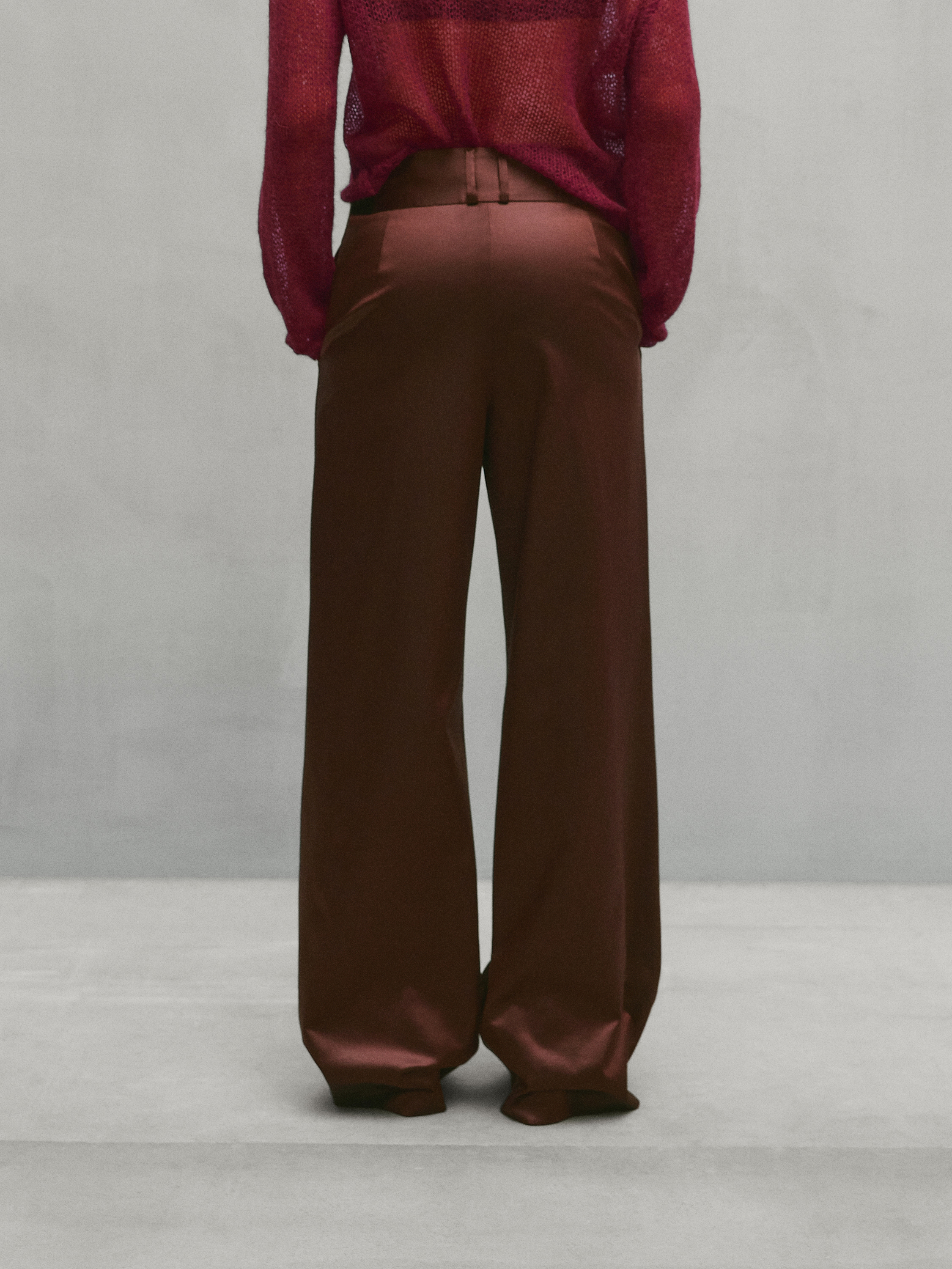 Pensli parlak pantolon - Studio_1