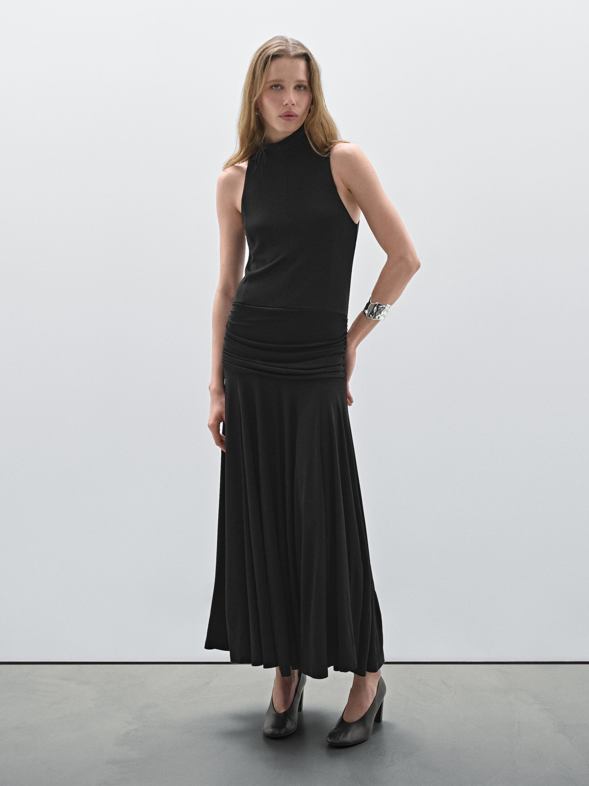 Robe Froncée À Encolure Américaine - Studio - Noir - M - Massimo Dutti - Femme
