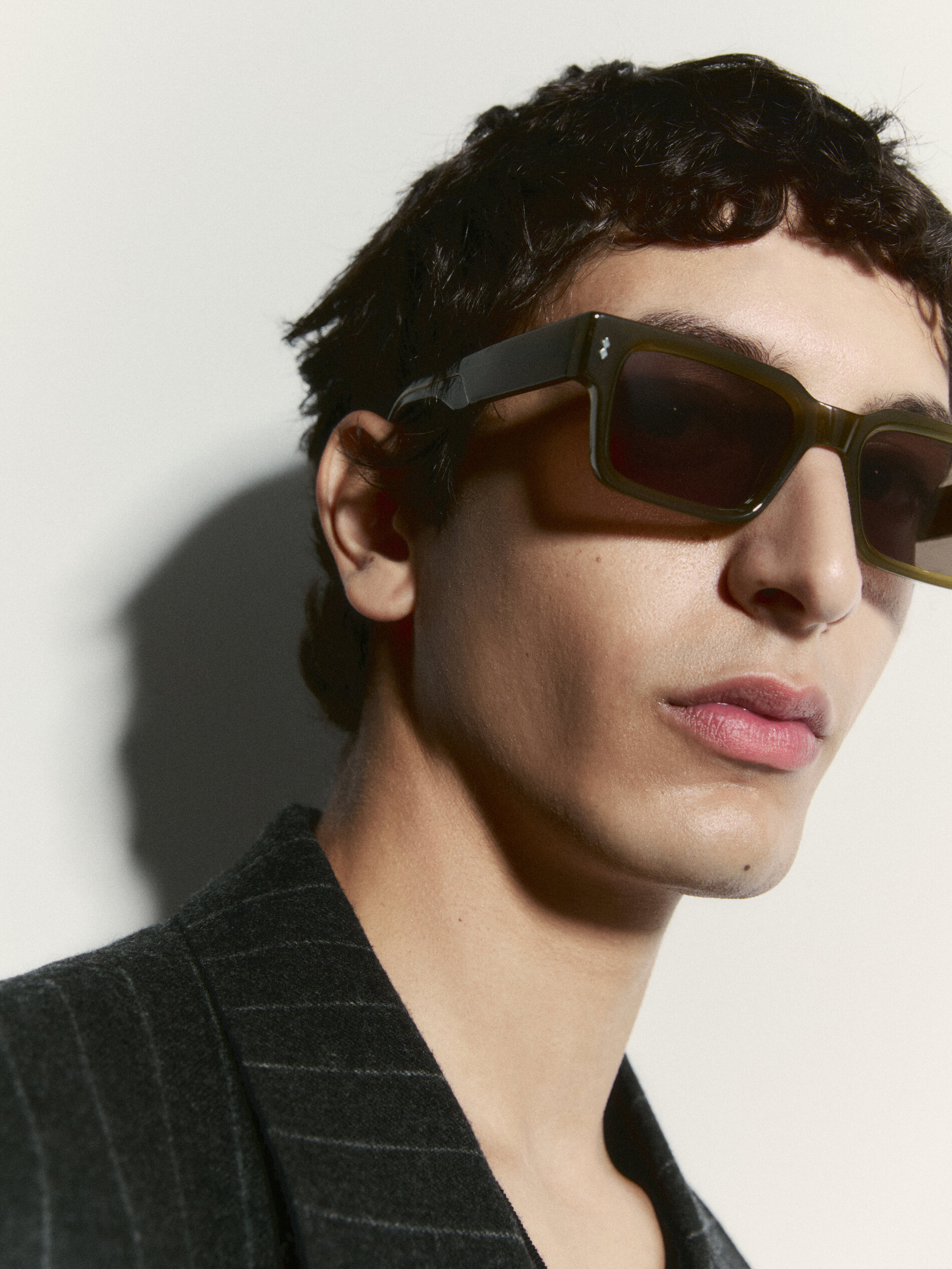 Sophisticated eyewear for men Massimo Dutti