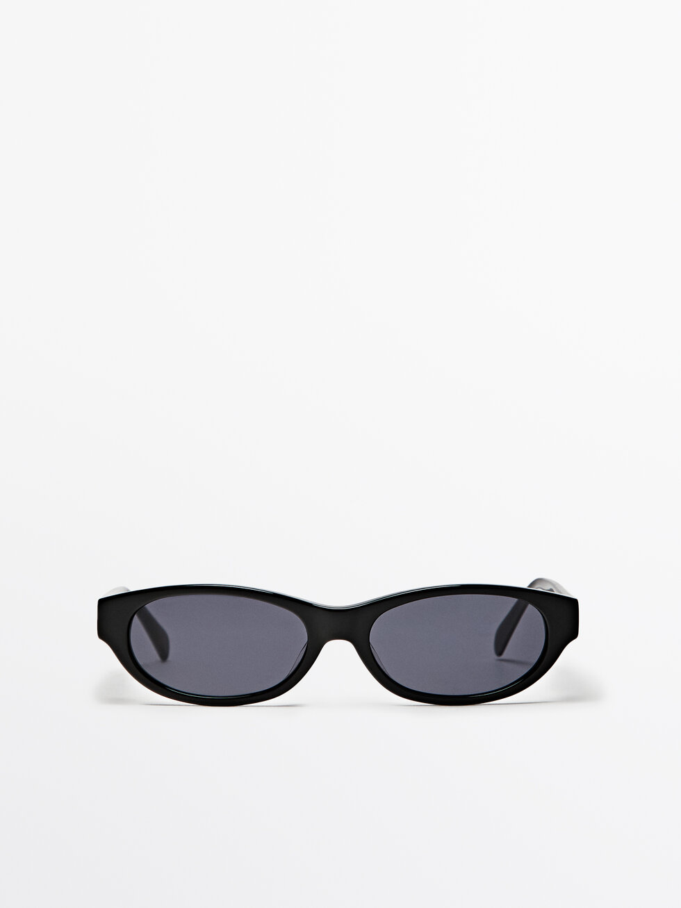 Gafas de sol estrechas