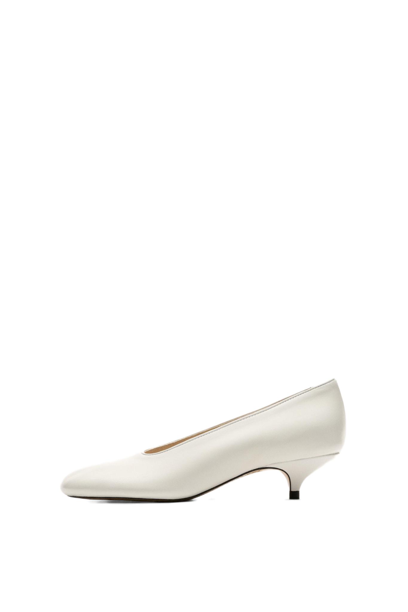 Soft leather heel shoe — WHITE