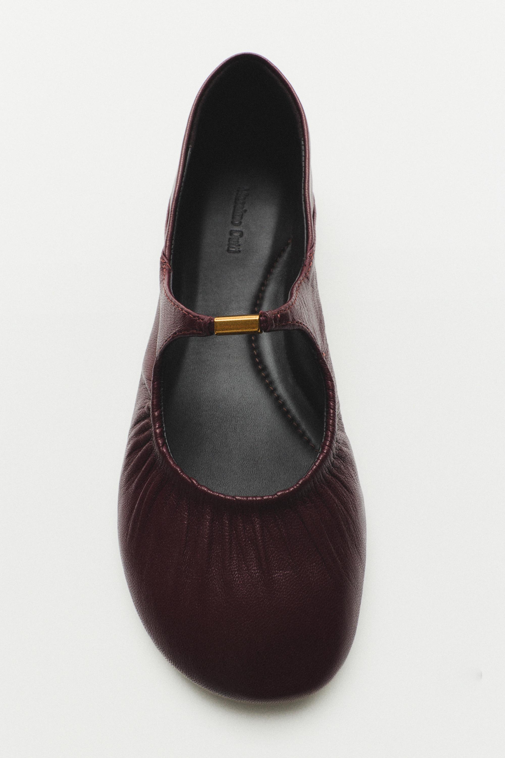 Soft leather ballet flat — BURGUNDY
